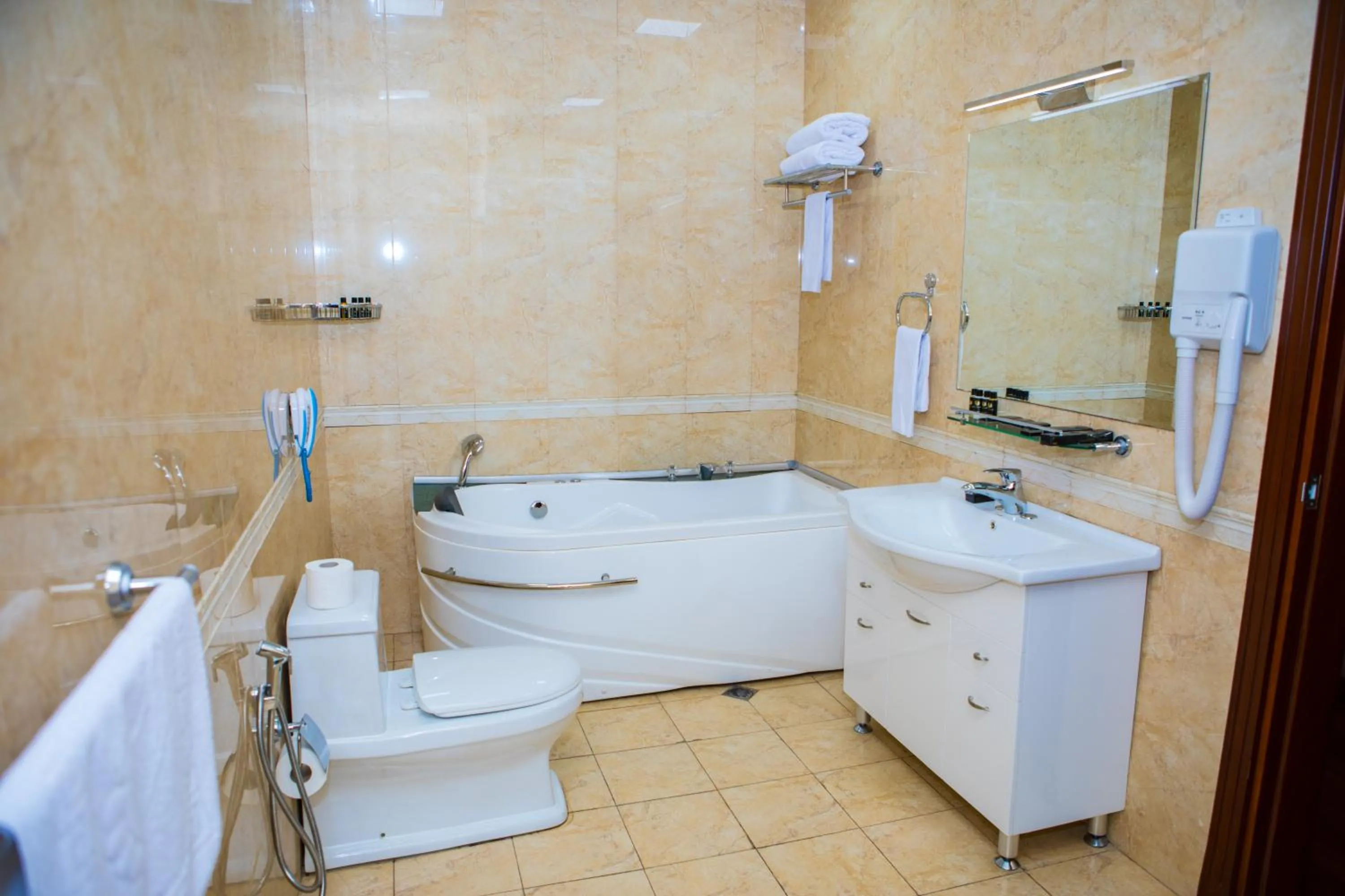 Bathroom in Sheki Palace Hotel