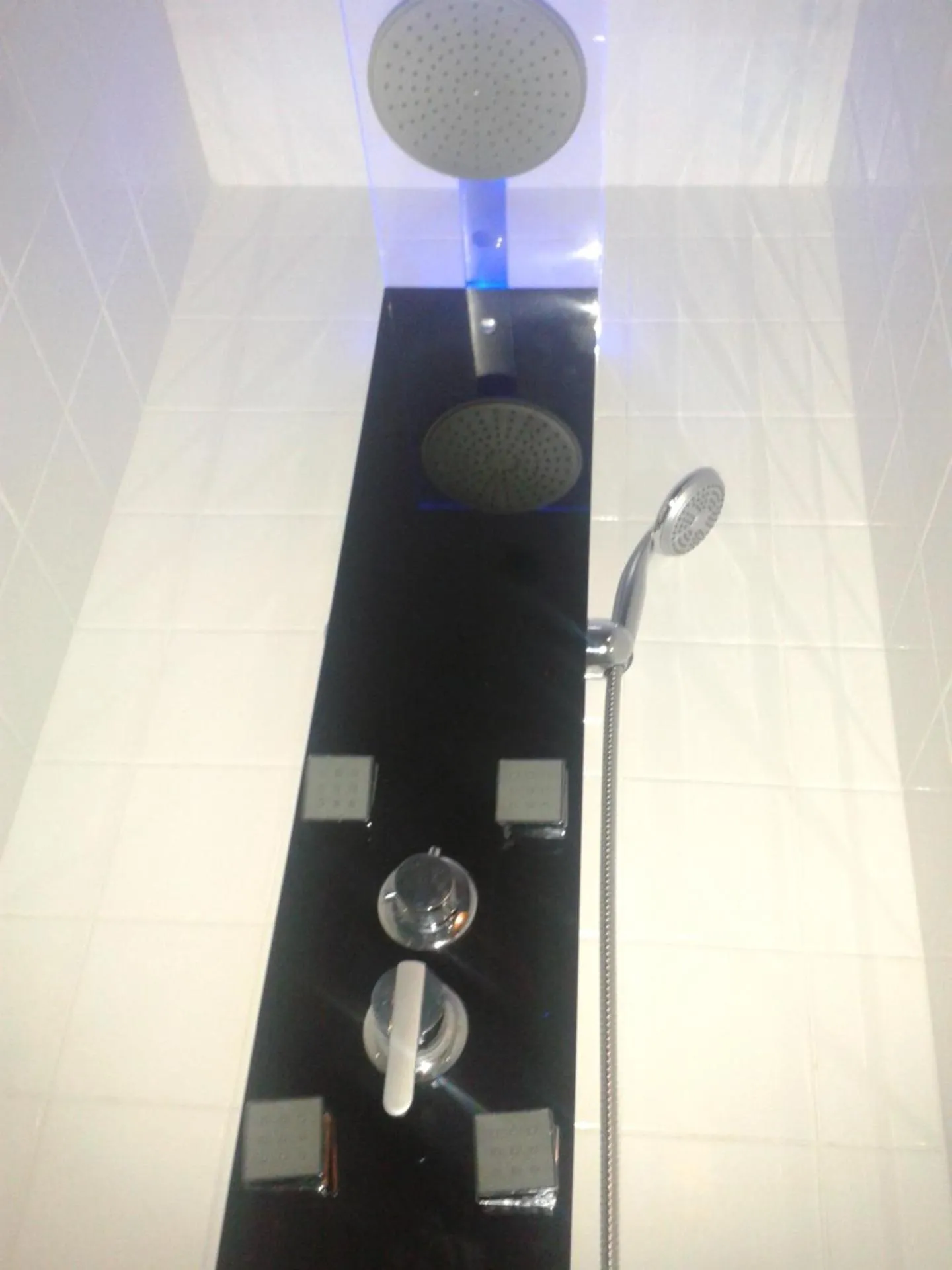Bathroom in La Trainelière