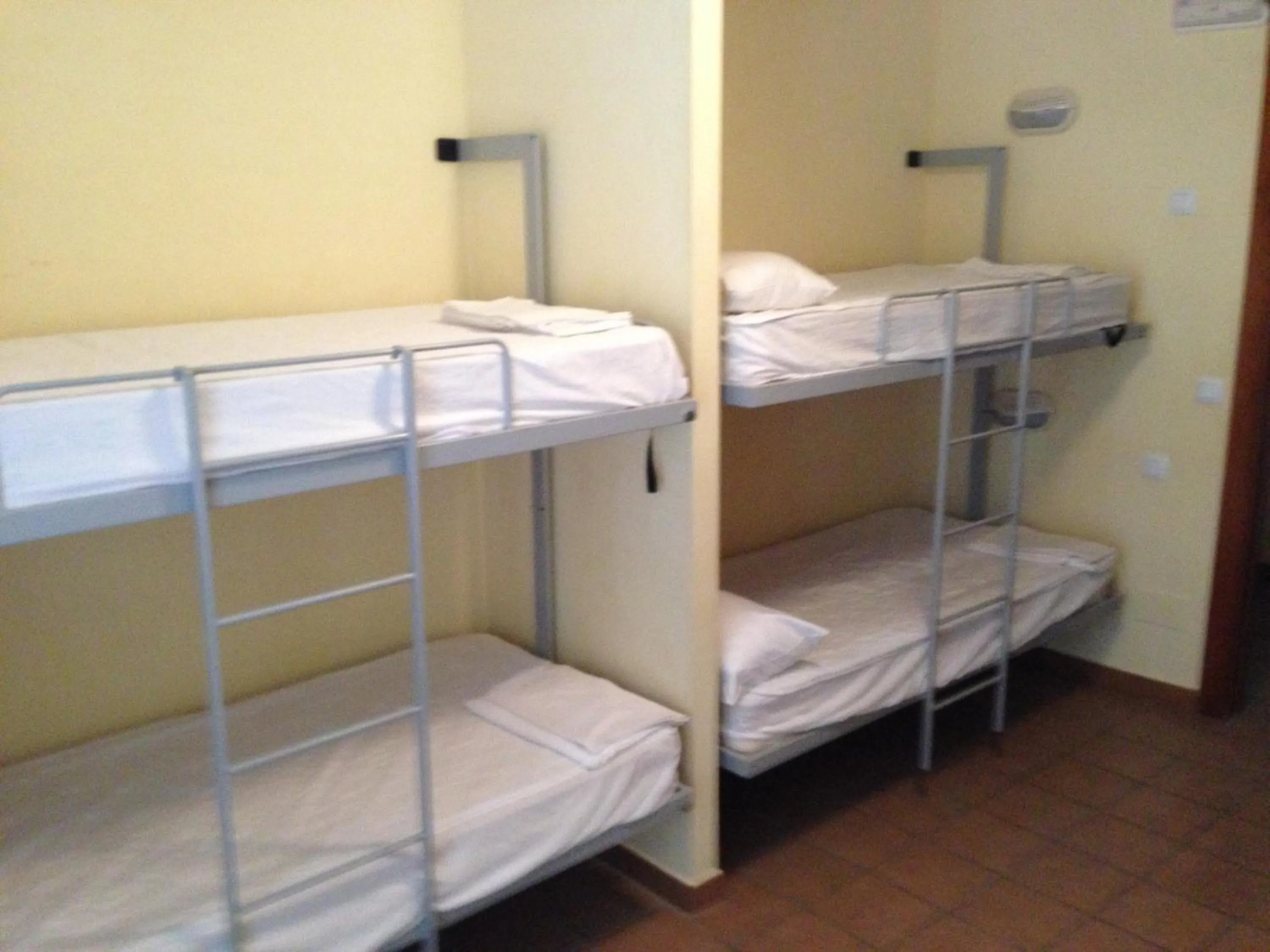 Bed in Albergue De Puntas De Calnegre