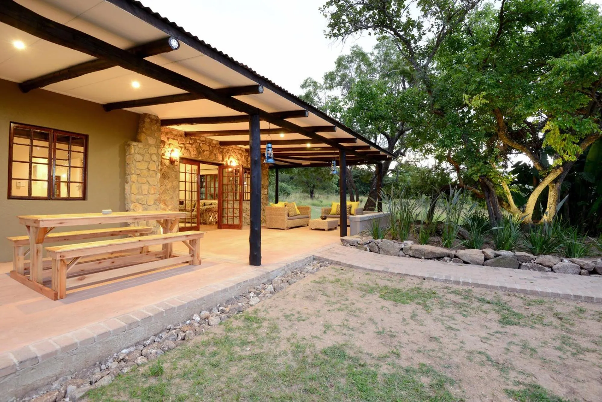 Patio in Tomjachu Bush Retreat