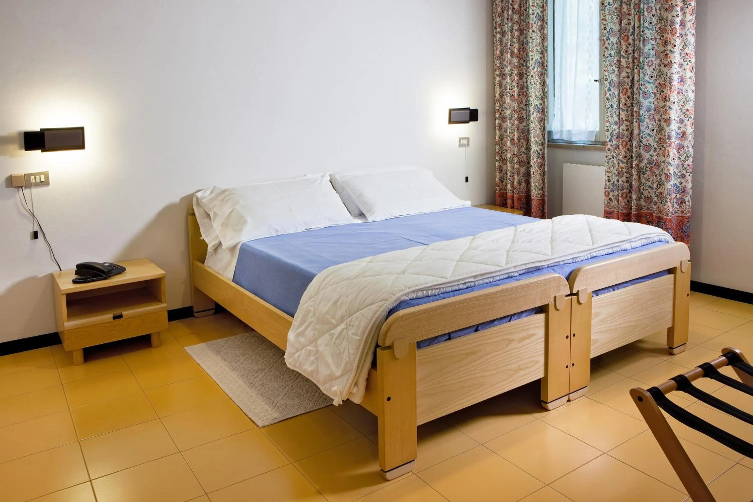 Bed in Terme di Acquasanta Hotel Italia & Spa