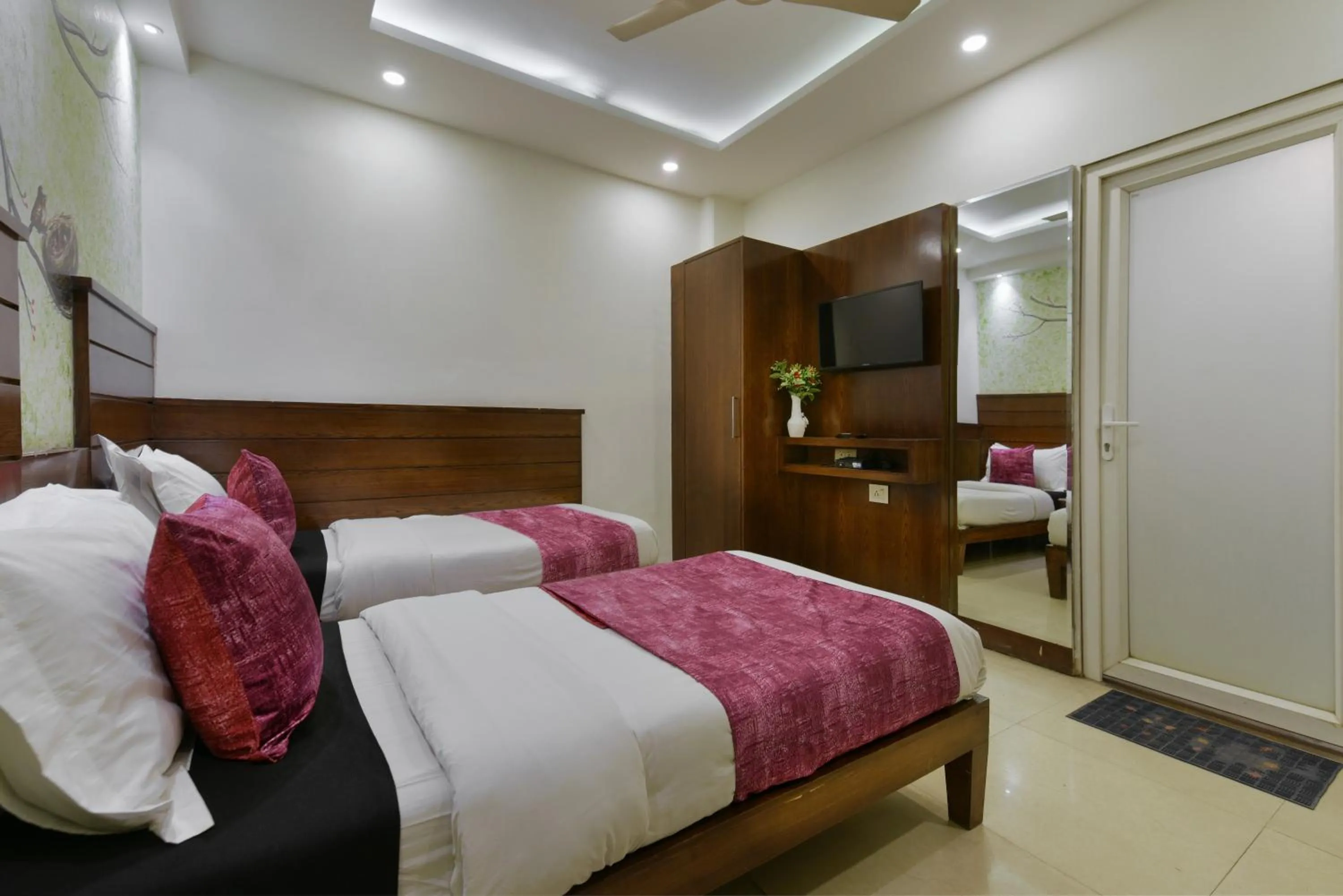 Bed in The Yuvraj By LIVIQ