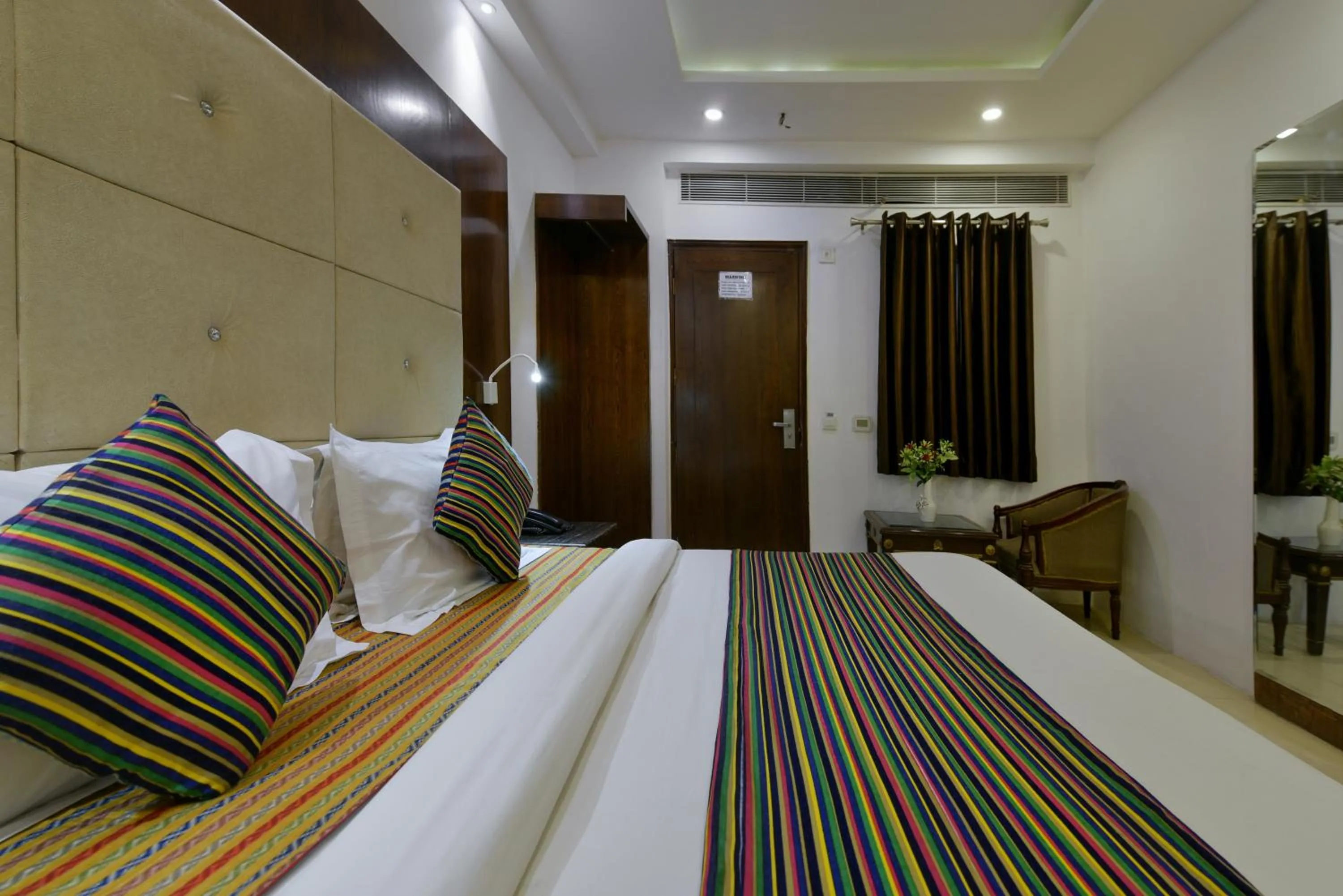 Bed in The Yuvraj By LIVIQ