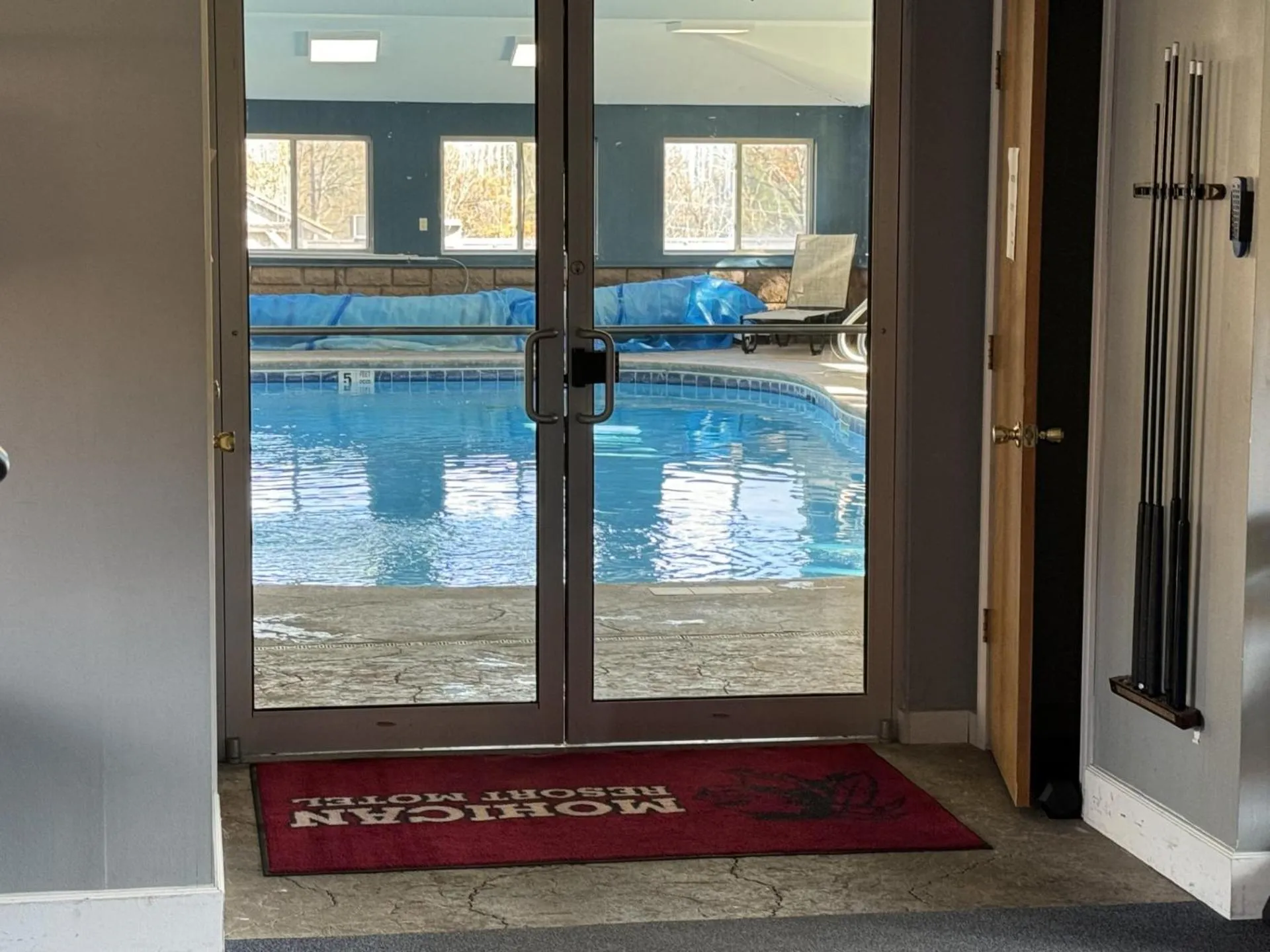 Mohican Resort Motel, Conveniently located to all Lake George attractions