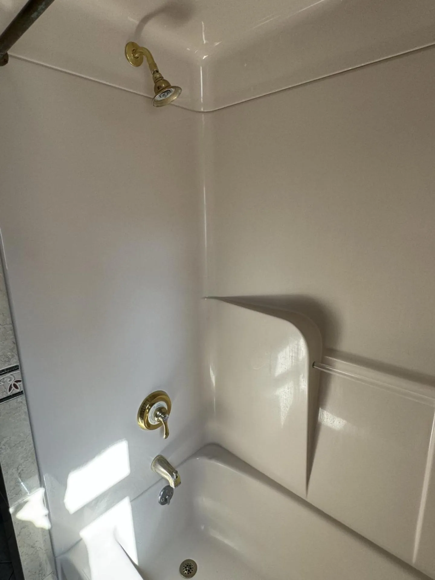 Mohican Resort Motel, Conveniently located to all Lake George attractions