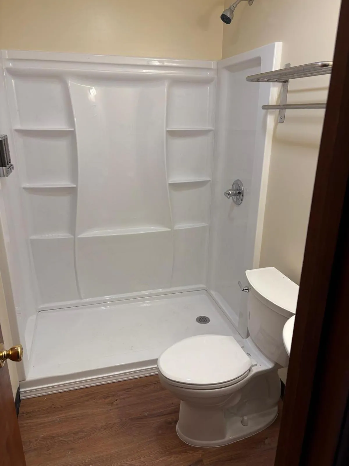 Mohican Resort Motel, Conveniently located to all Lake George attractions