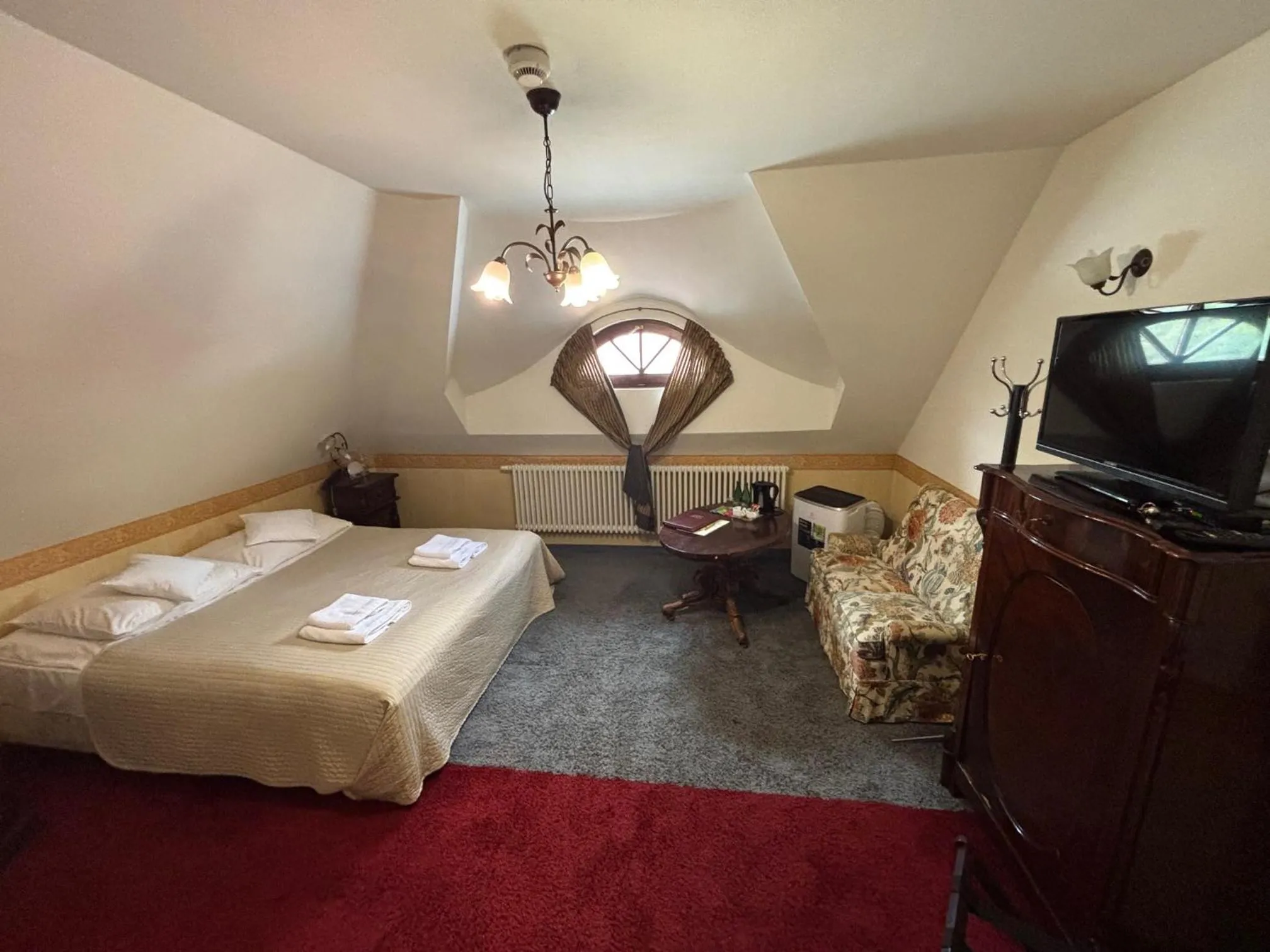 Bed in Hotel Pałacyk Konin