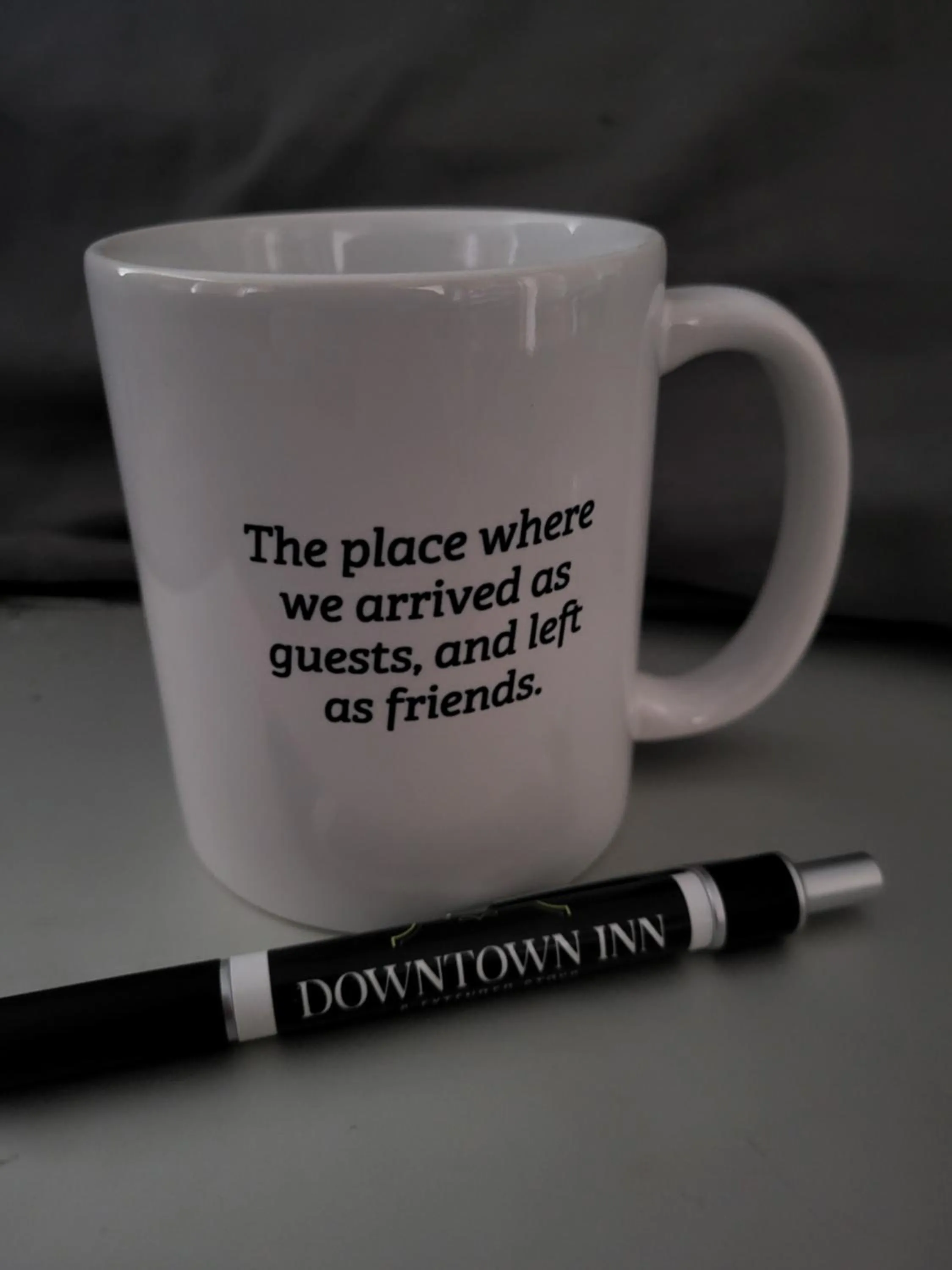 Logo/Certificate/Sign in Downtown Inn