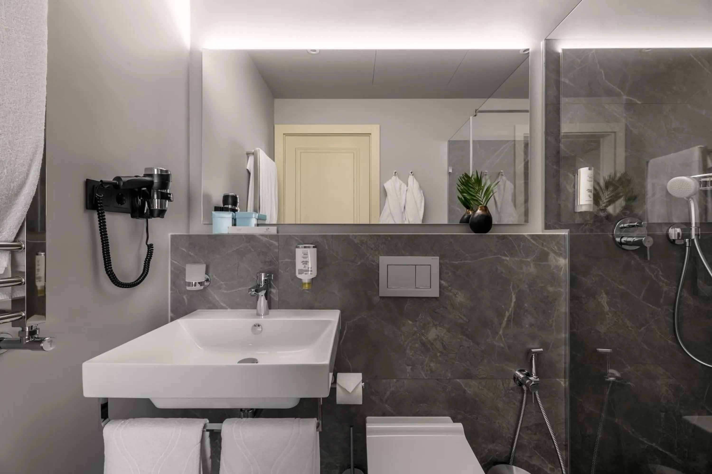 Bathroom in Maestral