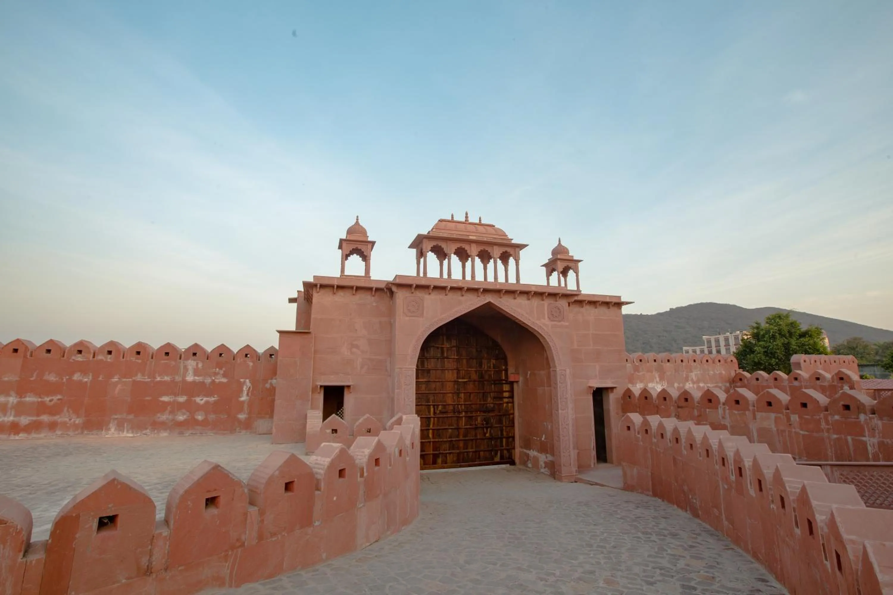 Property building in Puratan Qila