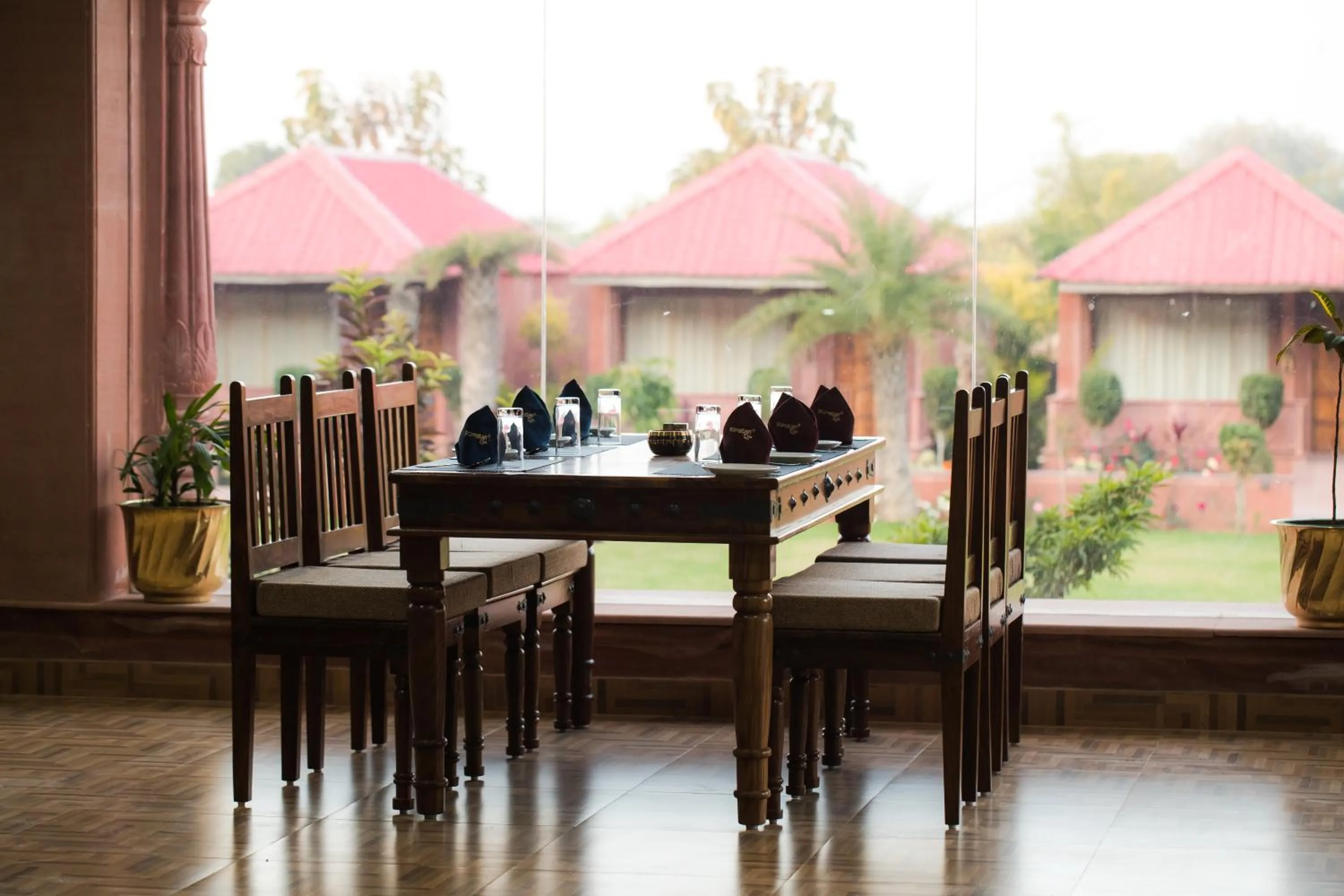 Restaurant/places to eat in Puratan Qila