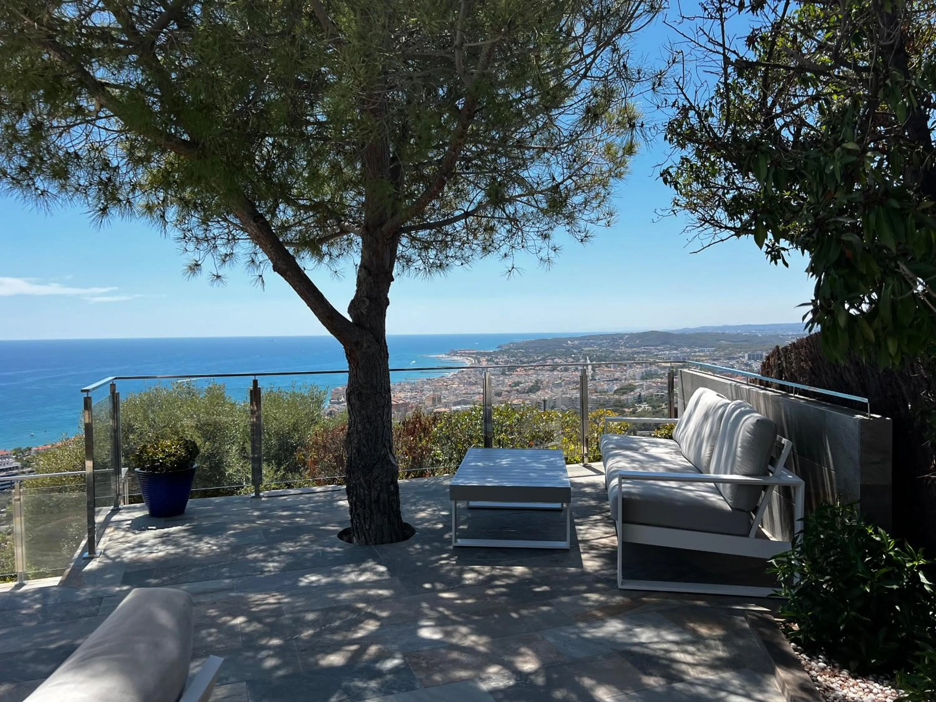Sitges Spaces Sea View Villa- 6 Bedrooms, 5 bathrooms, 2 private pools, Near center