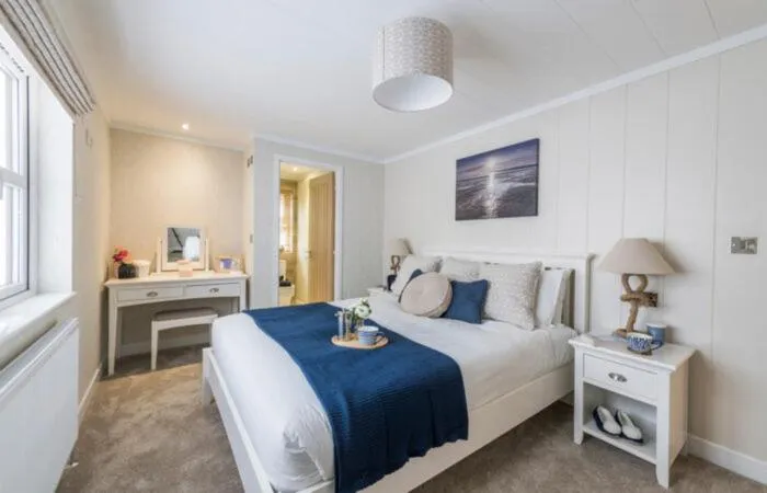 2 Bedroom Lakeside Hot Tub Lodge in Brackenborough Lakes Resort