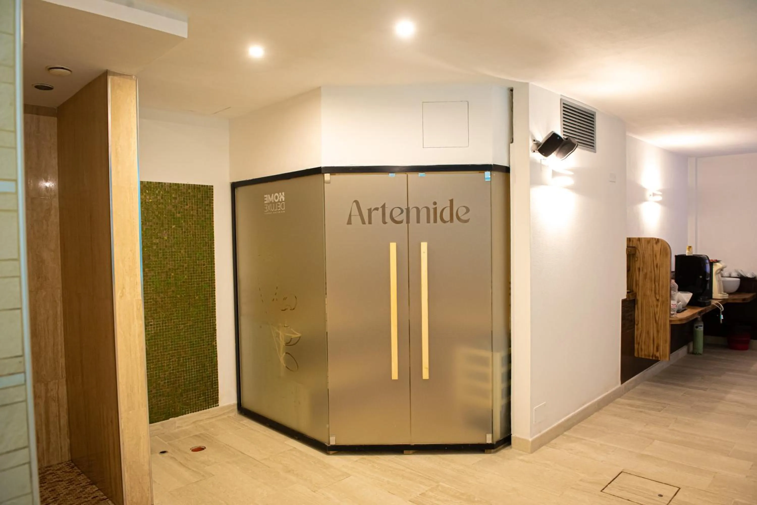 ARTEMIDE "Fiore Club" B&B SUITE SPA