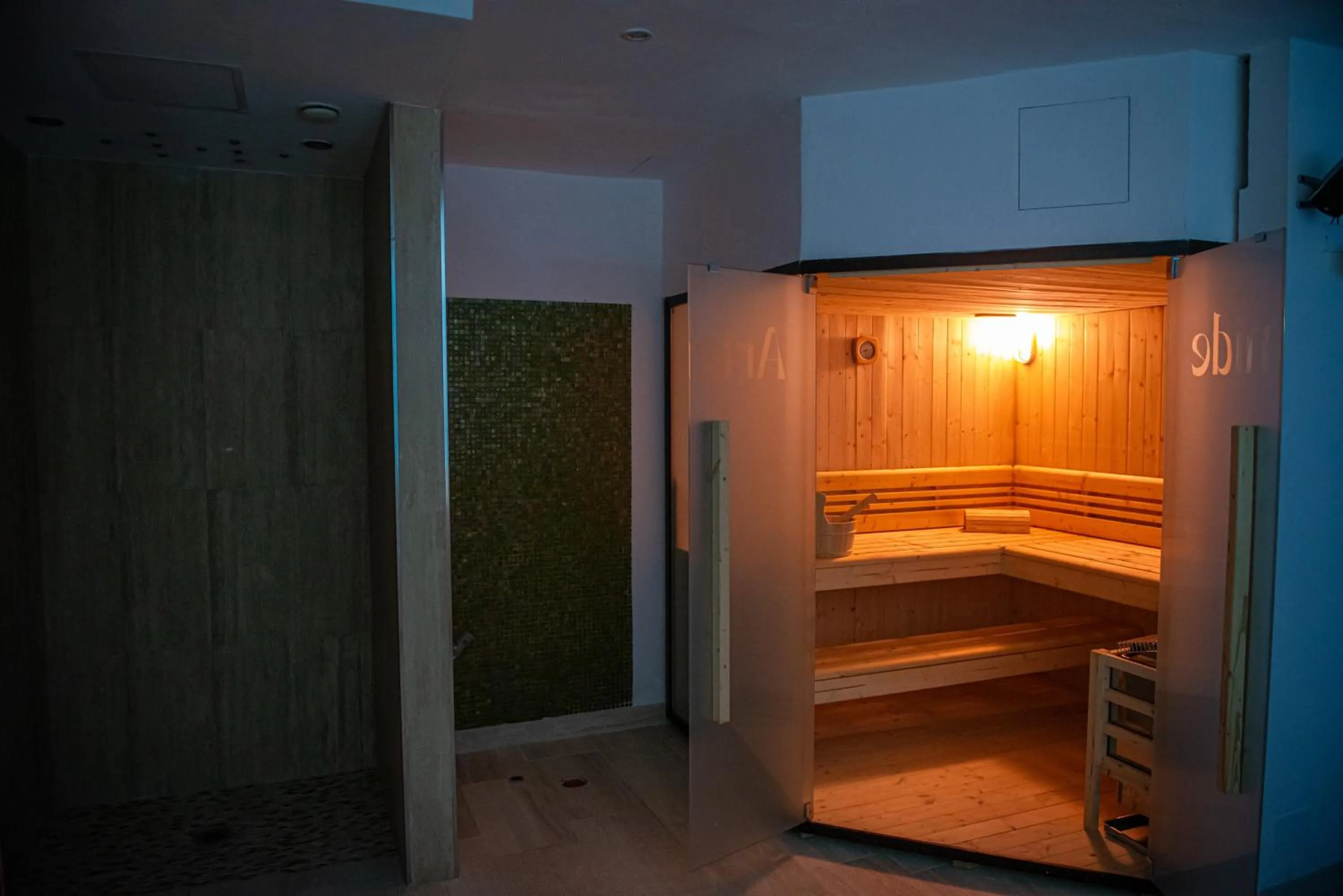 Sauna in ARTEMIDE "Fiore Club" B&B SUITE SPA