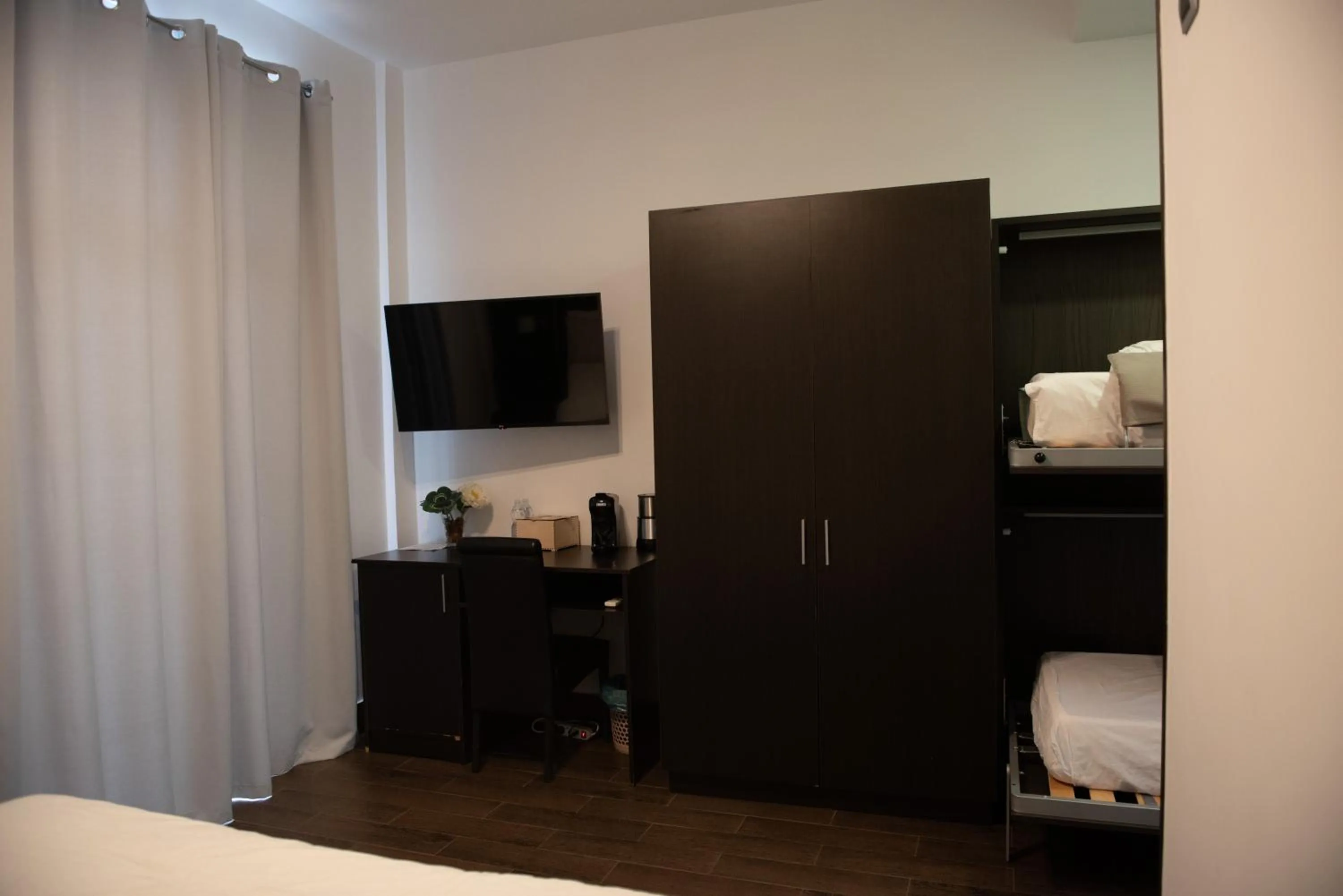 Bed in ARTEMIDE "Fiore Club" B&B SUITE SPA