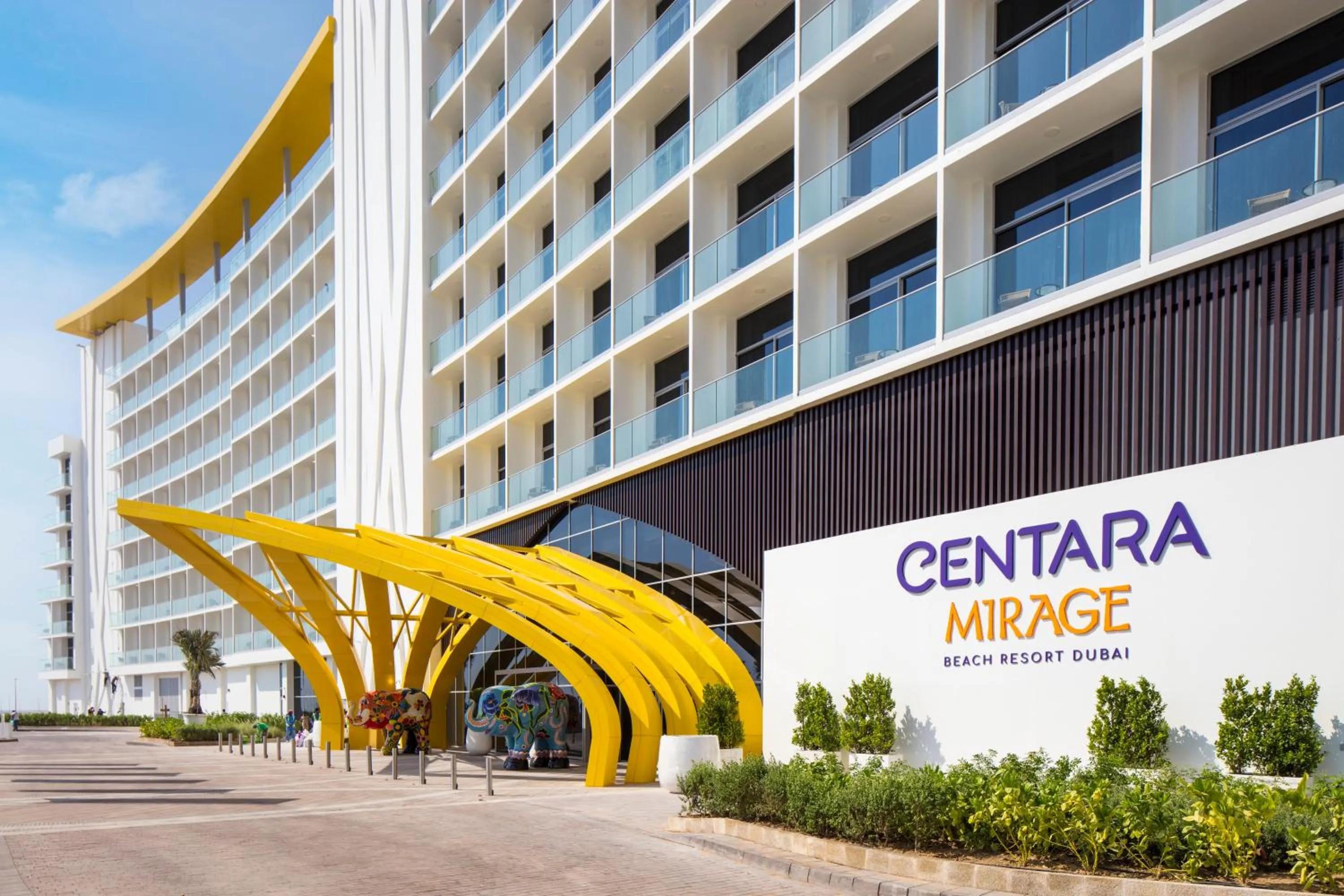 Facade/entrance in Centara Mirage Beach Resort Dubai