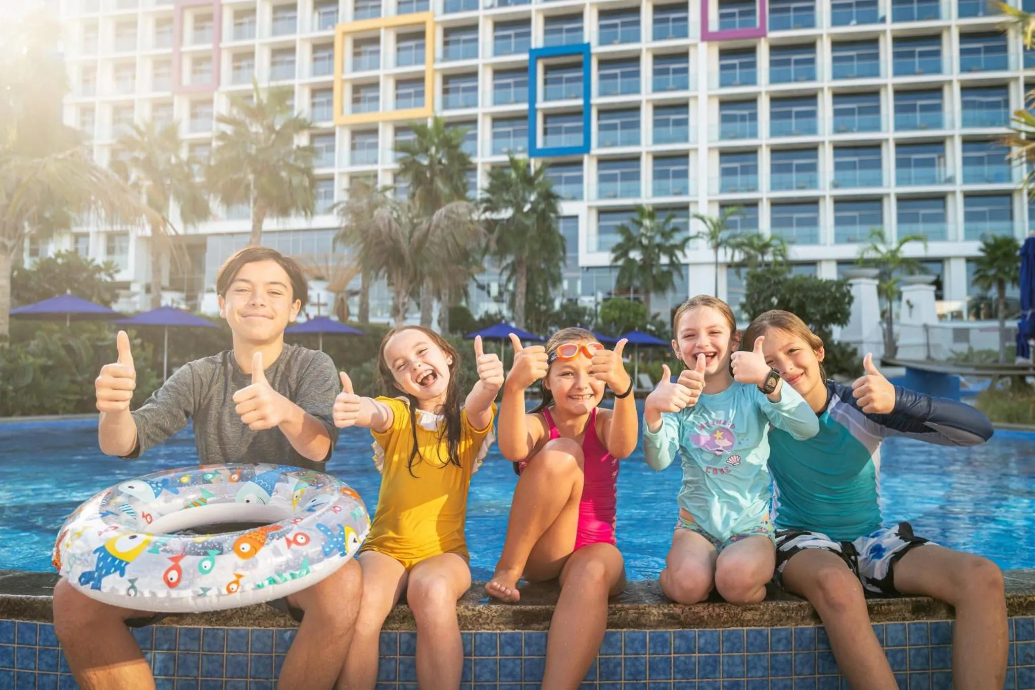 Swimming pool in Centara Mirage Beach Resort Dubai