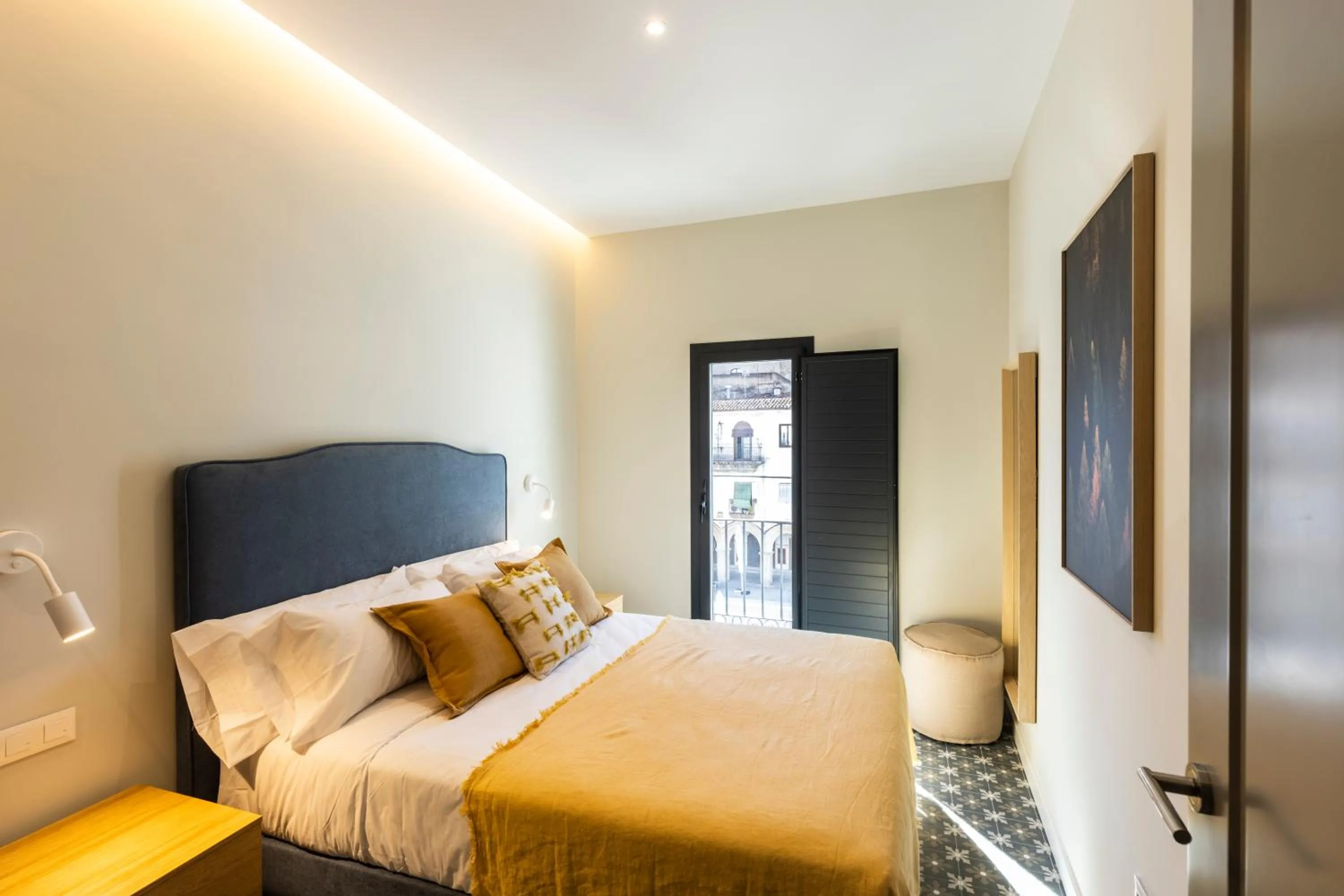 Bedroom, Bed in Apartamentos El Patio - Modernos con vistas en Plaza Mayor