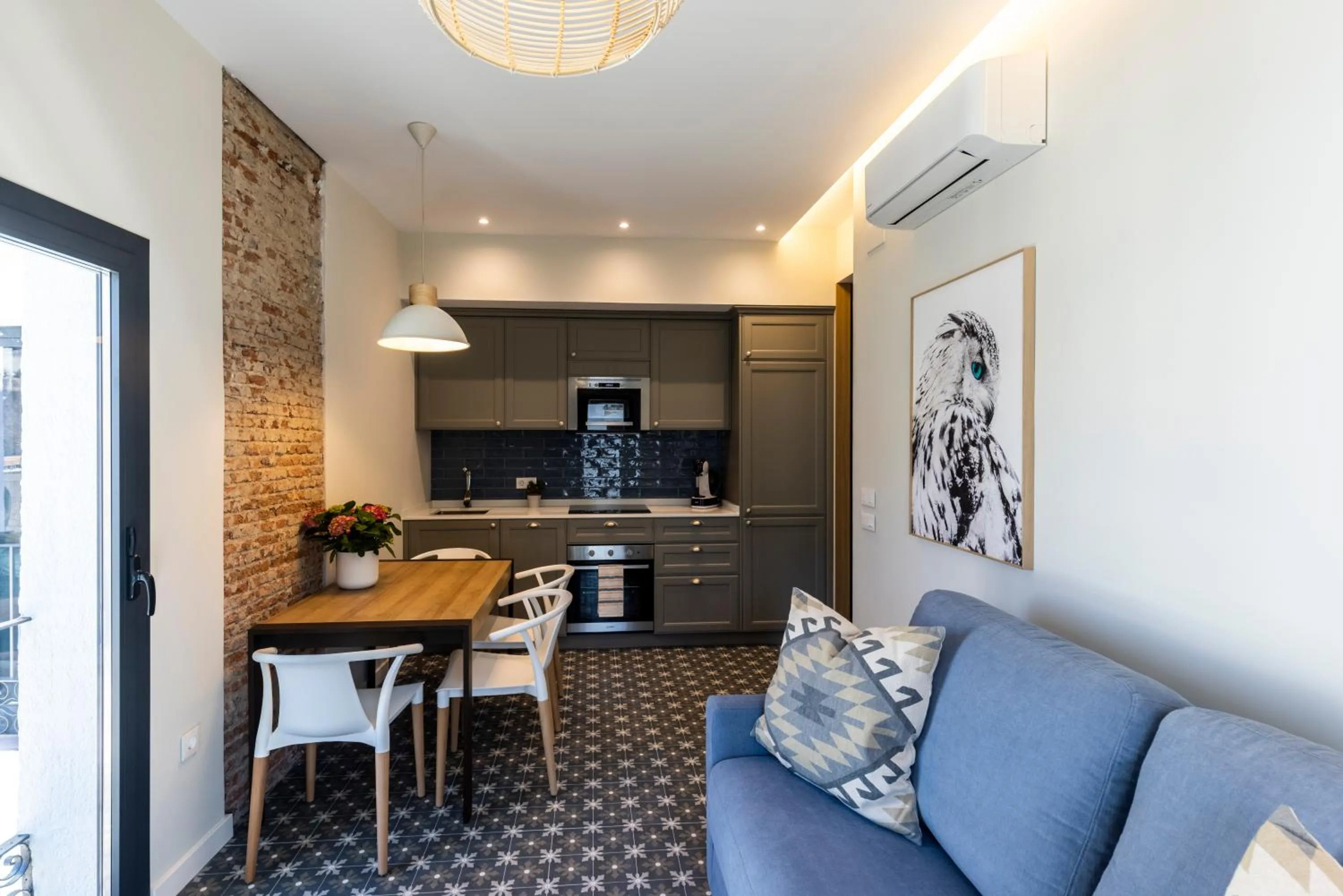 Apartamentos El Patio - Modernos con vistas en Plaza Mayor