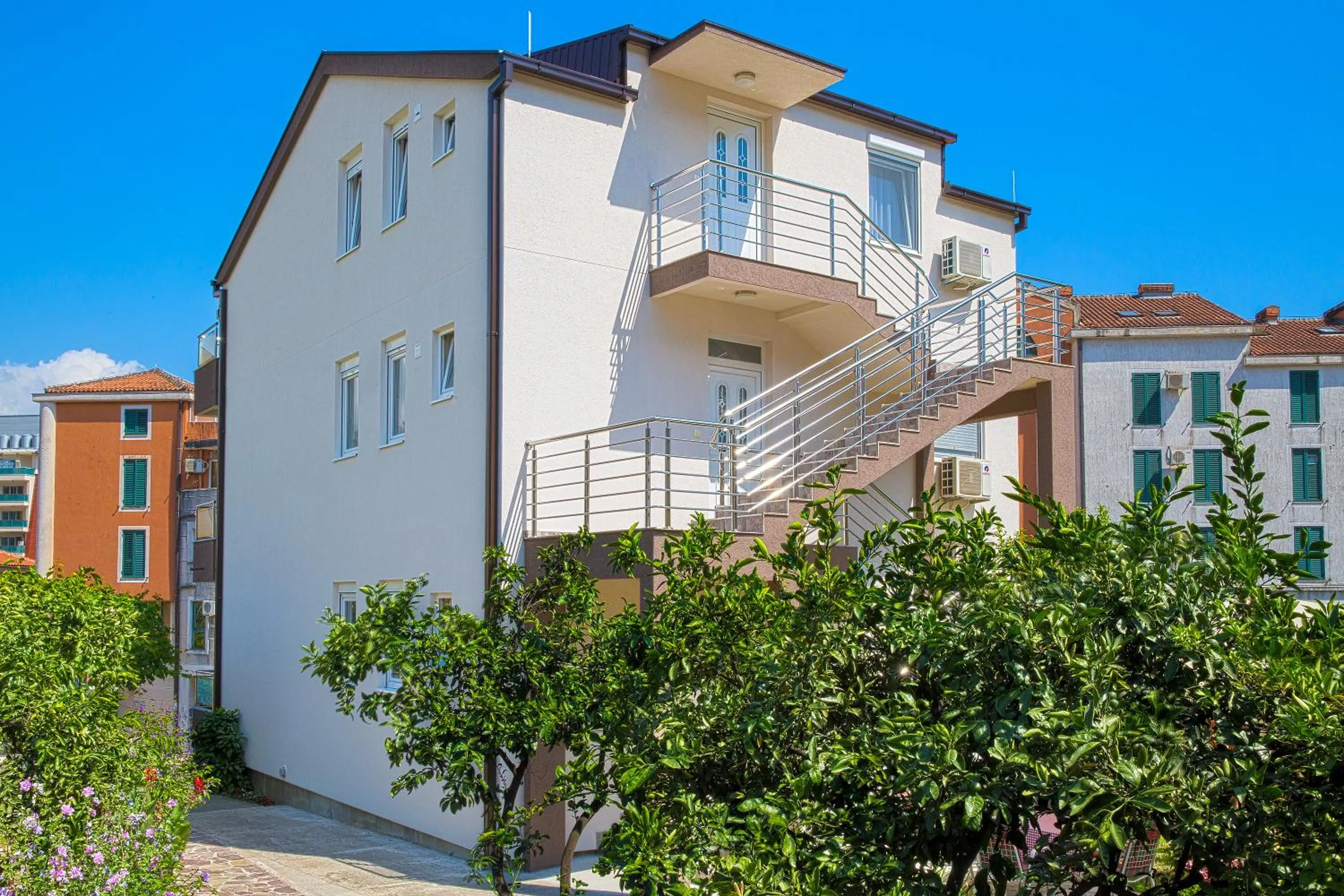 Luxury Two-Bedroom Apartment - First Floor in Apartments Budva Center 2