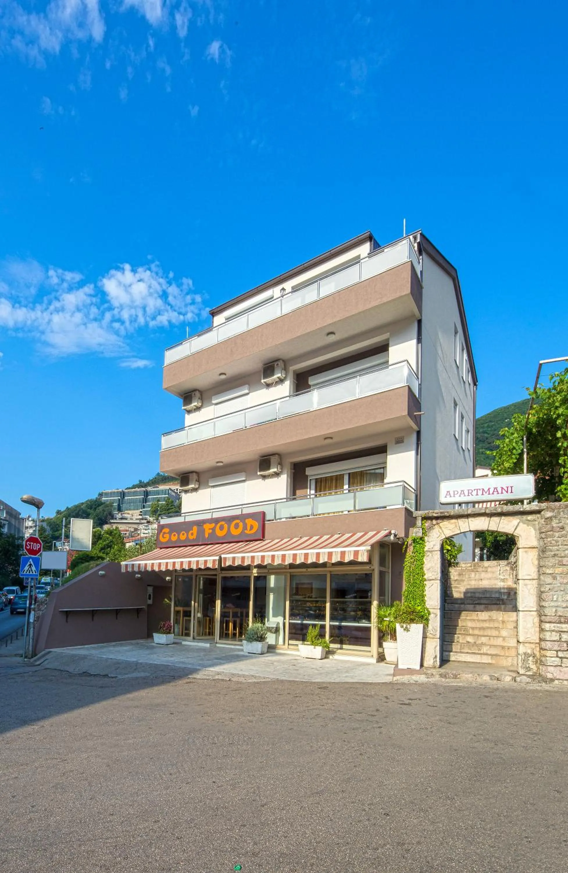 Deluxe Apartment in Apartments Budva Center 2
