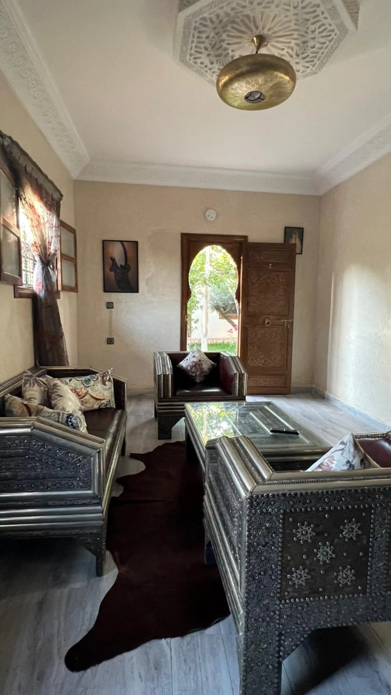 Photo of the whole room in Oloft