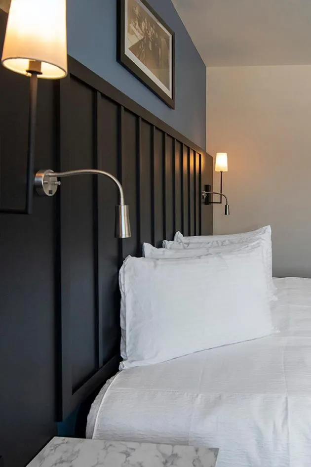 Bed in Water Street Inn