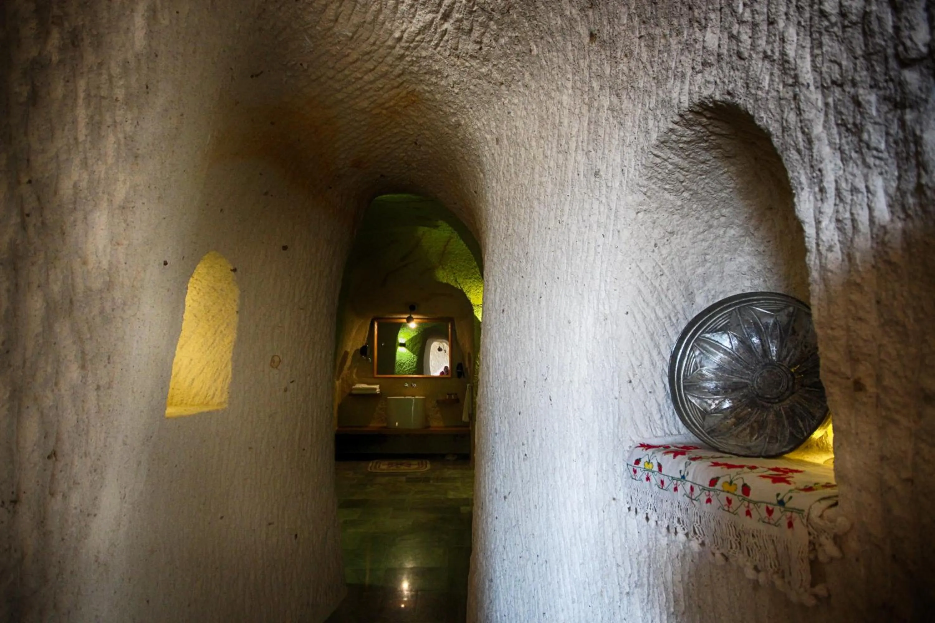 Bathroom in 1811 Cave Hotel