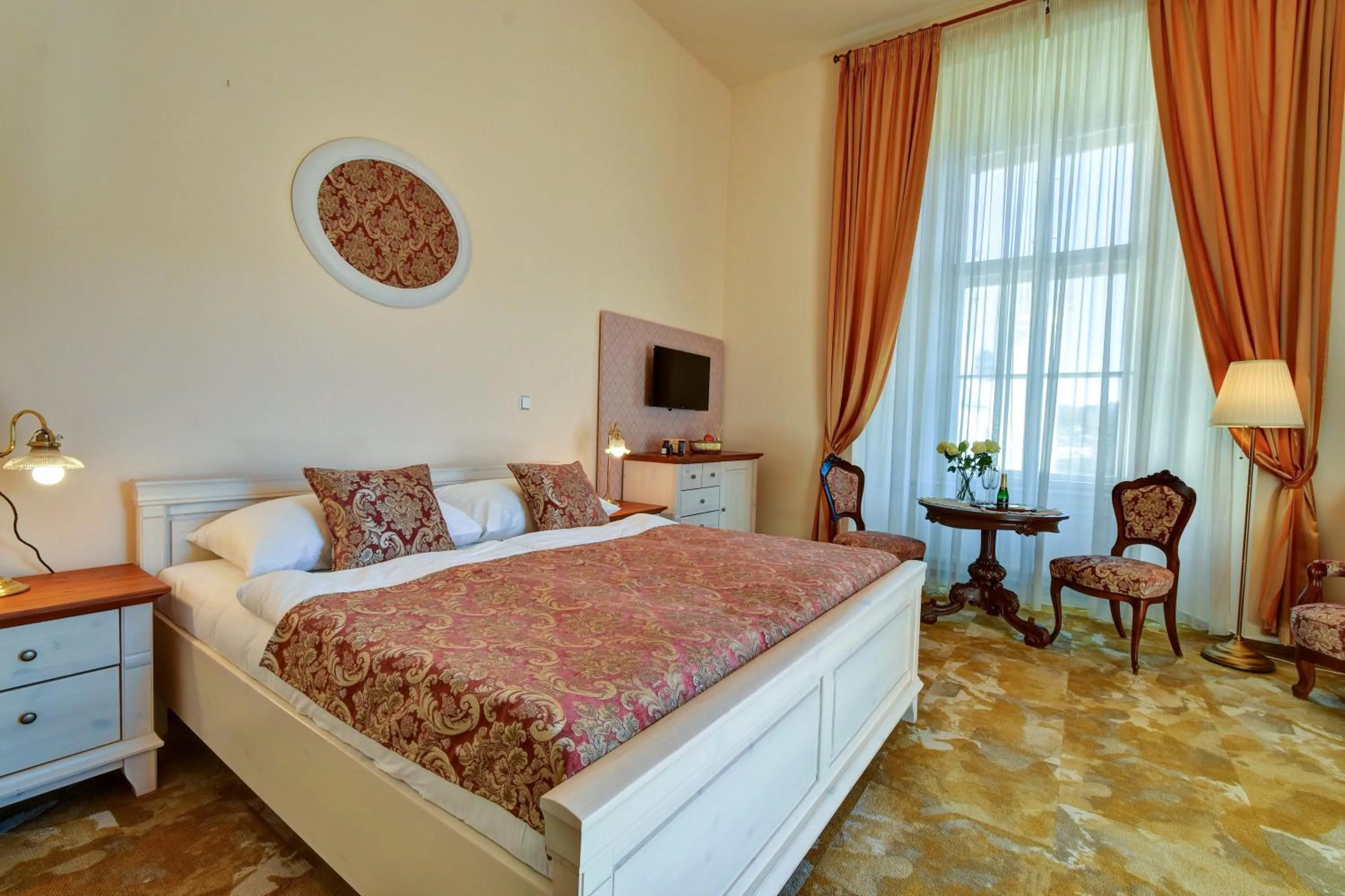 Bed in Zámek Křtiny