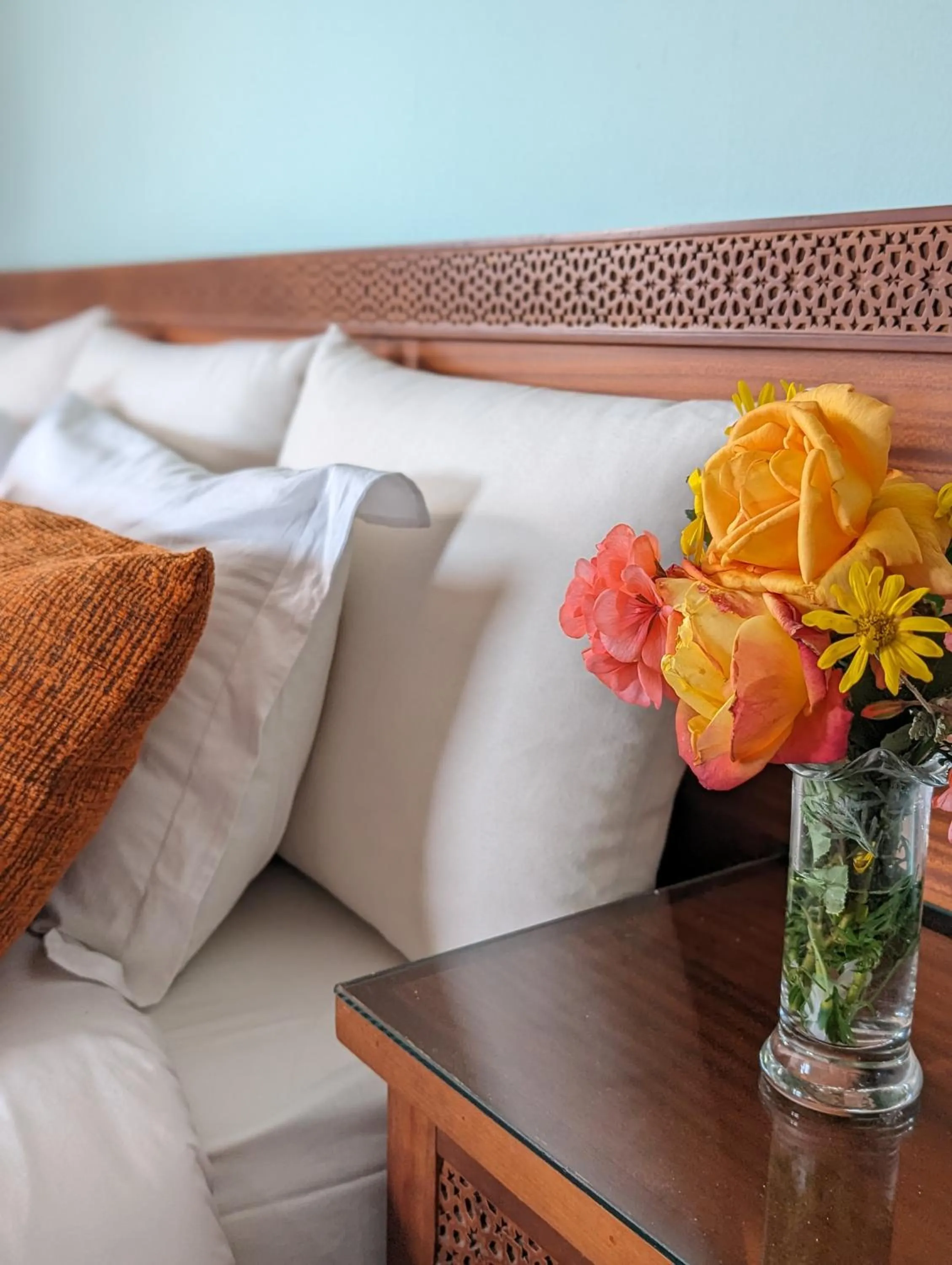 Photo of the whole room, Bed in Riad Dar Achaach