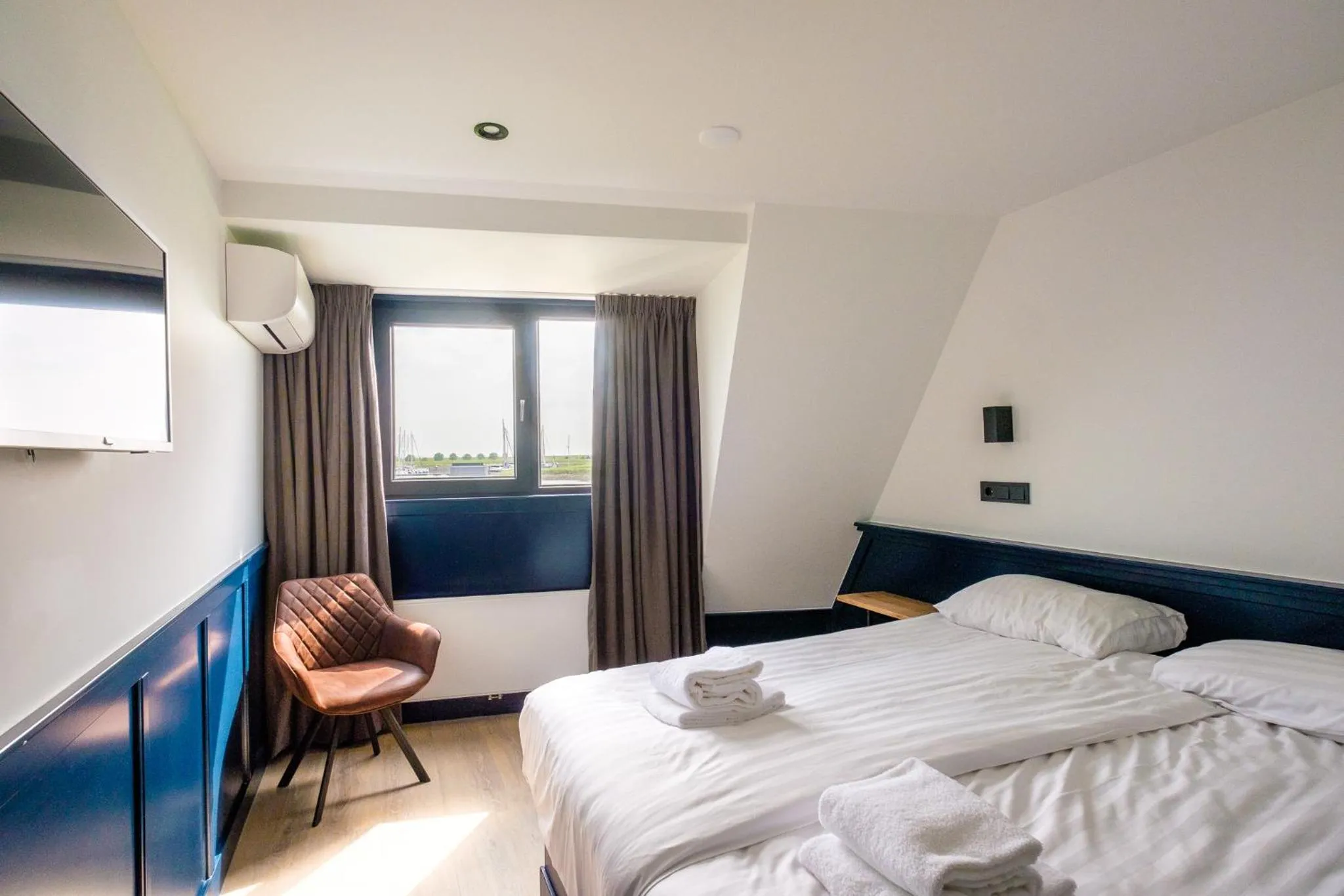 Bed in Hotel Brasserie Smits