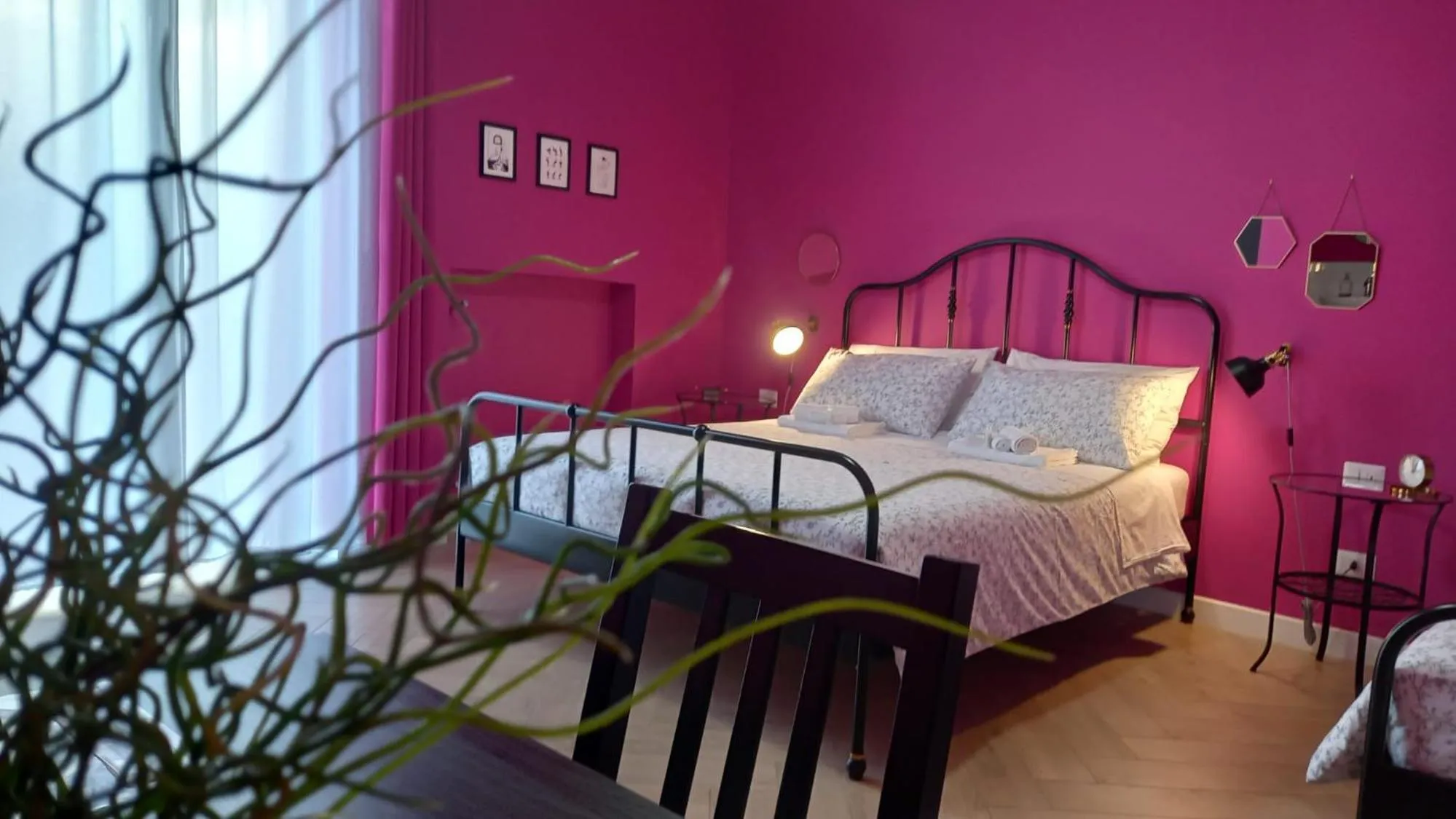 Photo of the whole room, Bed in B&B Stella Scugnizza