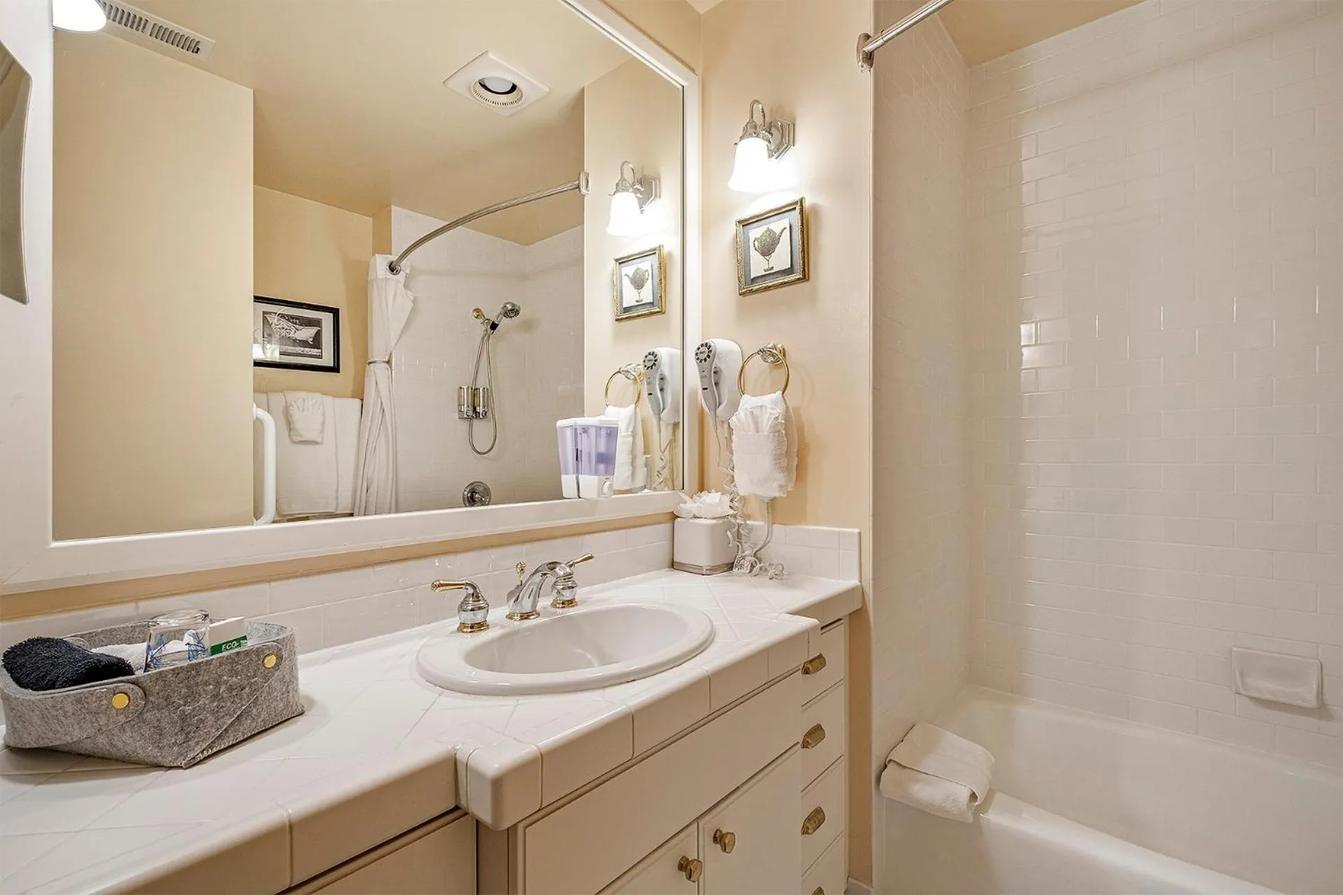 Shower in The Orenco Station Hotel