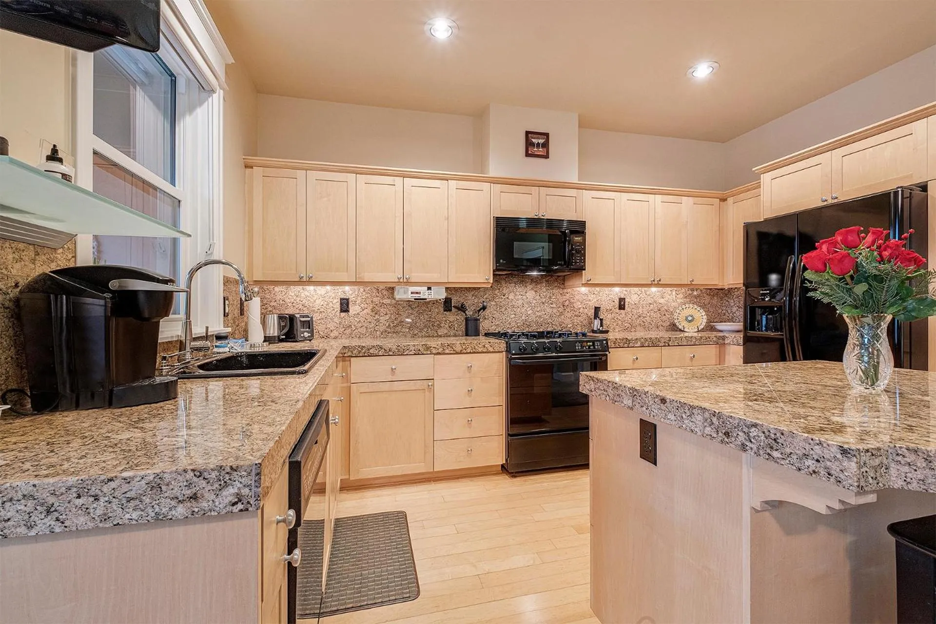 Coffee/tea facilities in The Orenco Station Hotel