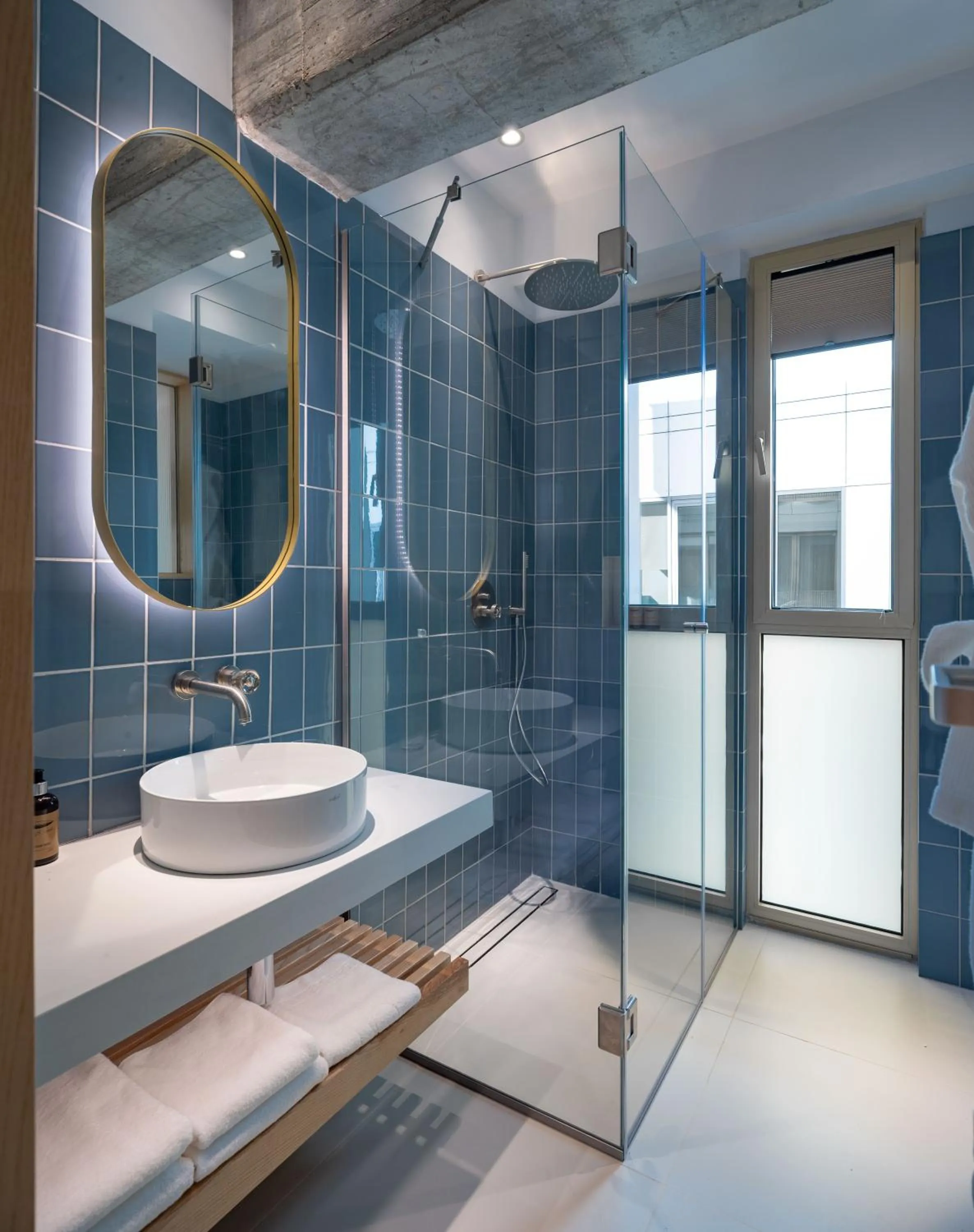 Shower in ROSETTI Hotel