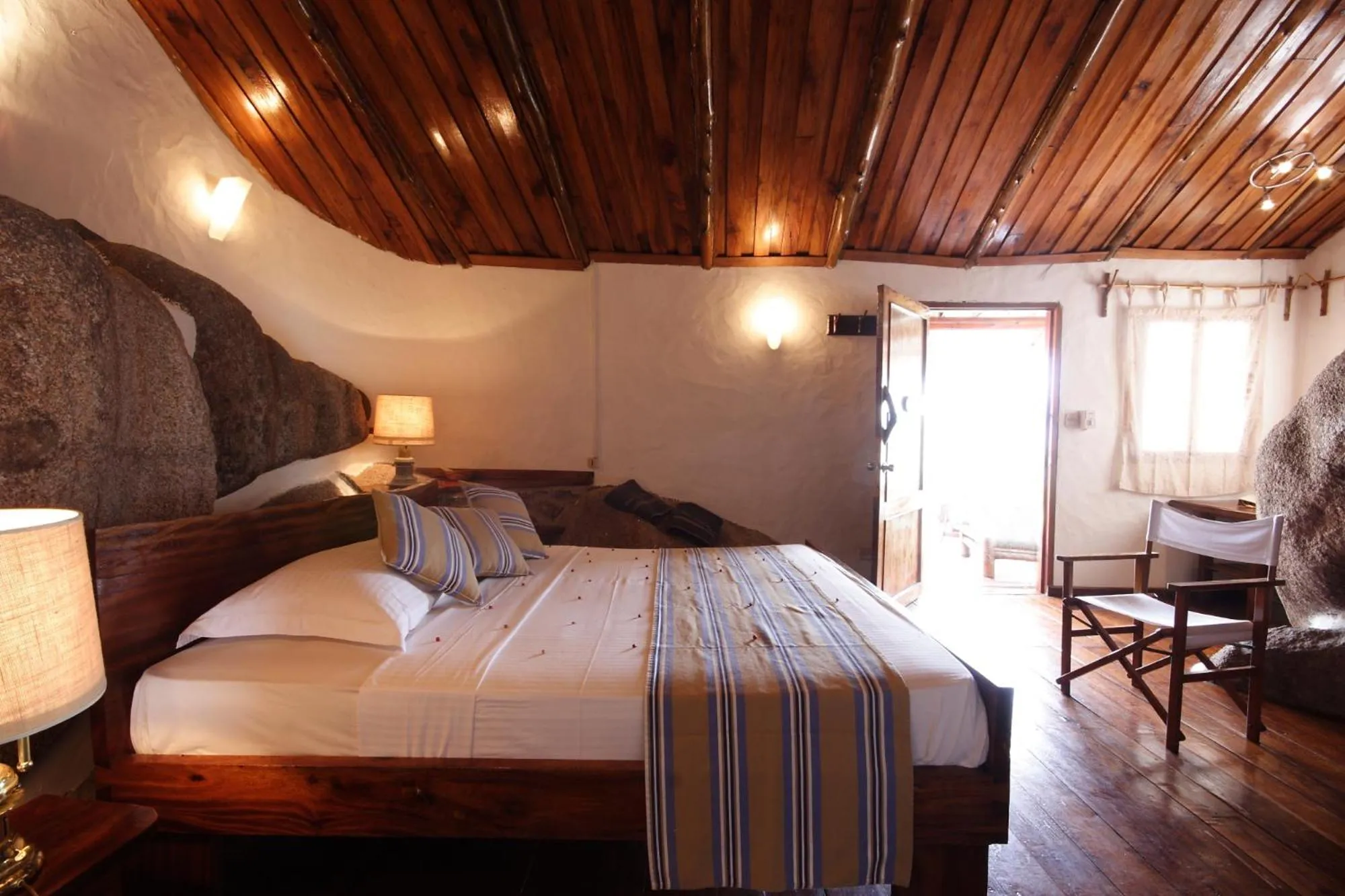 Bedroom, Bed in Chauve Souris Relais