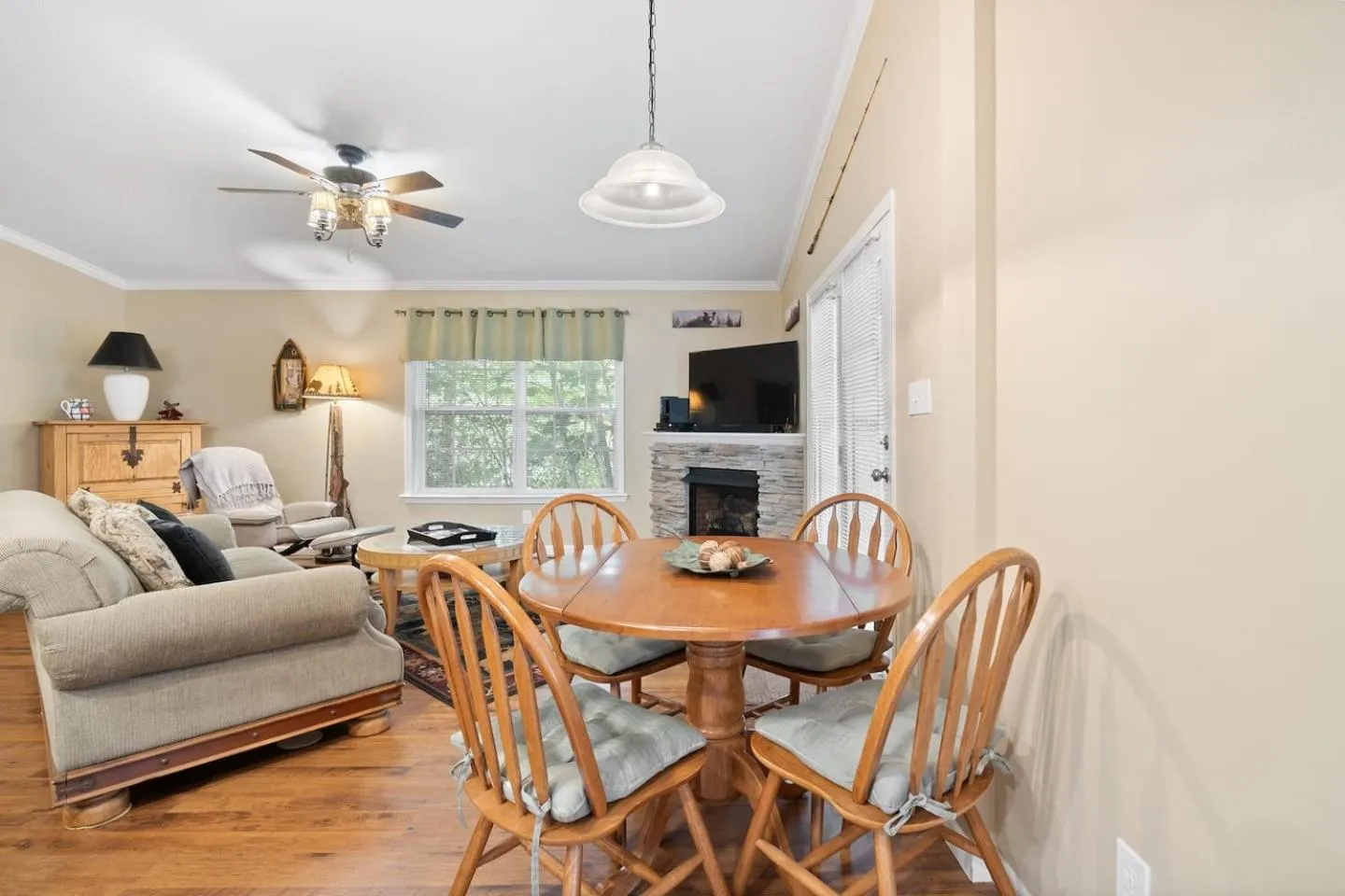 Blue Ridge Bungalow with Hot Tub