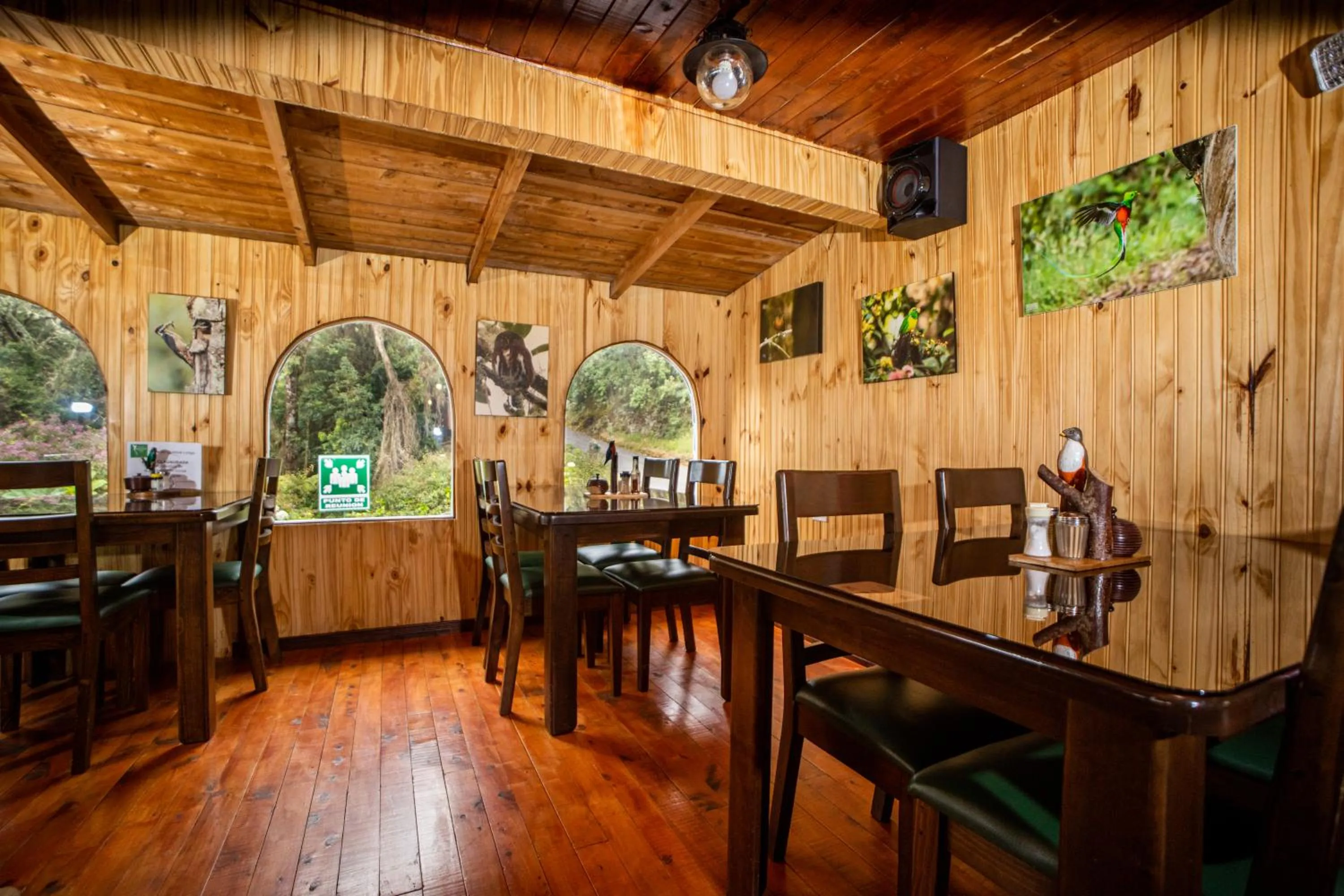 Restaurant/places to eat in Paraíso Quetzal Lodge