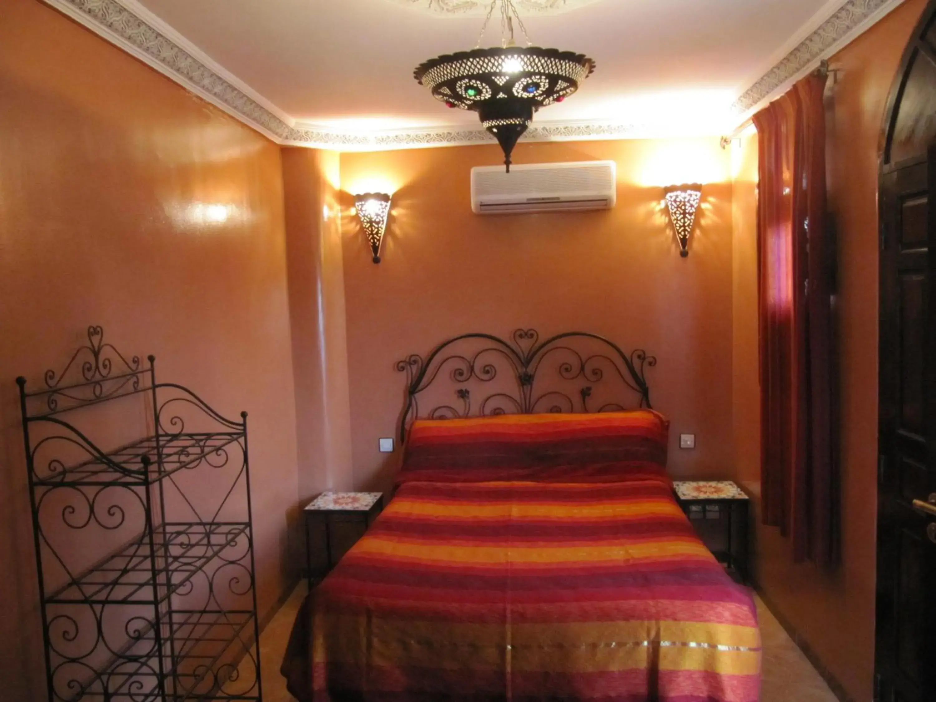 Comfort Triple Room with Shower in Sindi Sud Comfort Triple Room with Shower in Sindi Sud