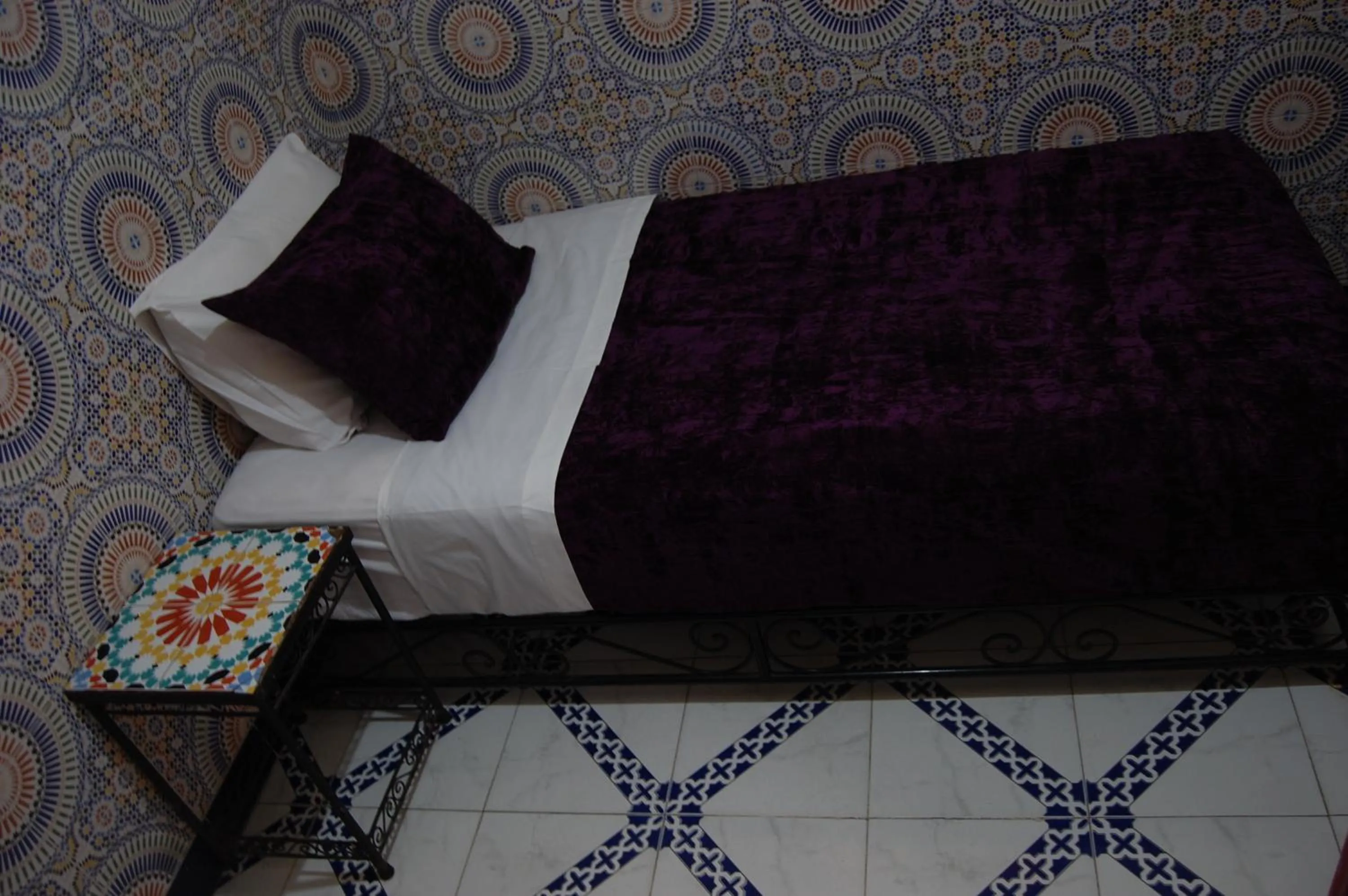 Bed in Sindi Sud