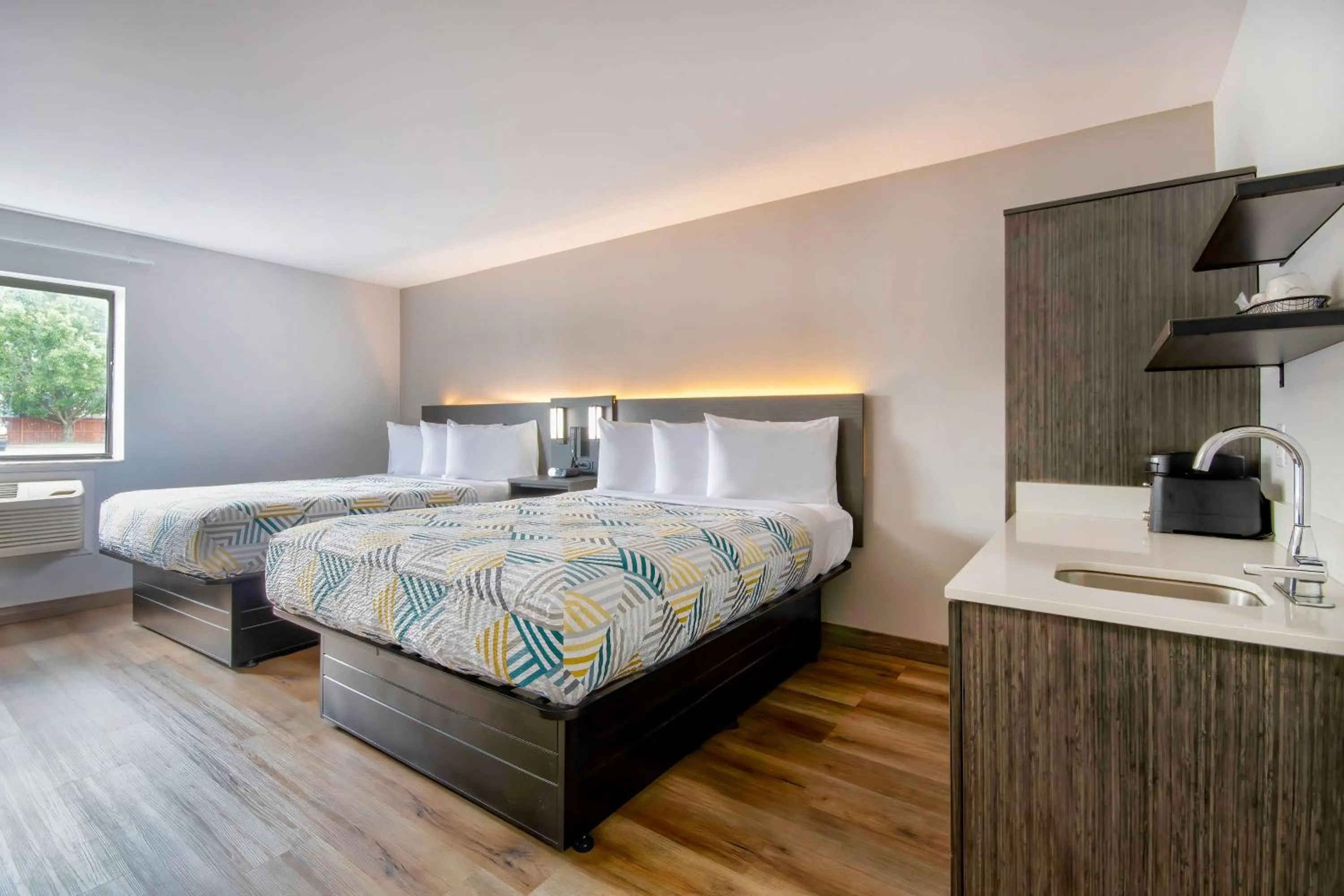 Bedroom, Bed in Studio 6 Georgetown KY Lexington North