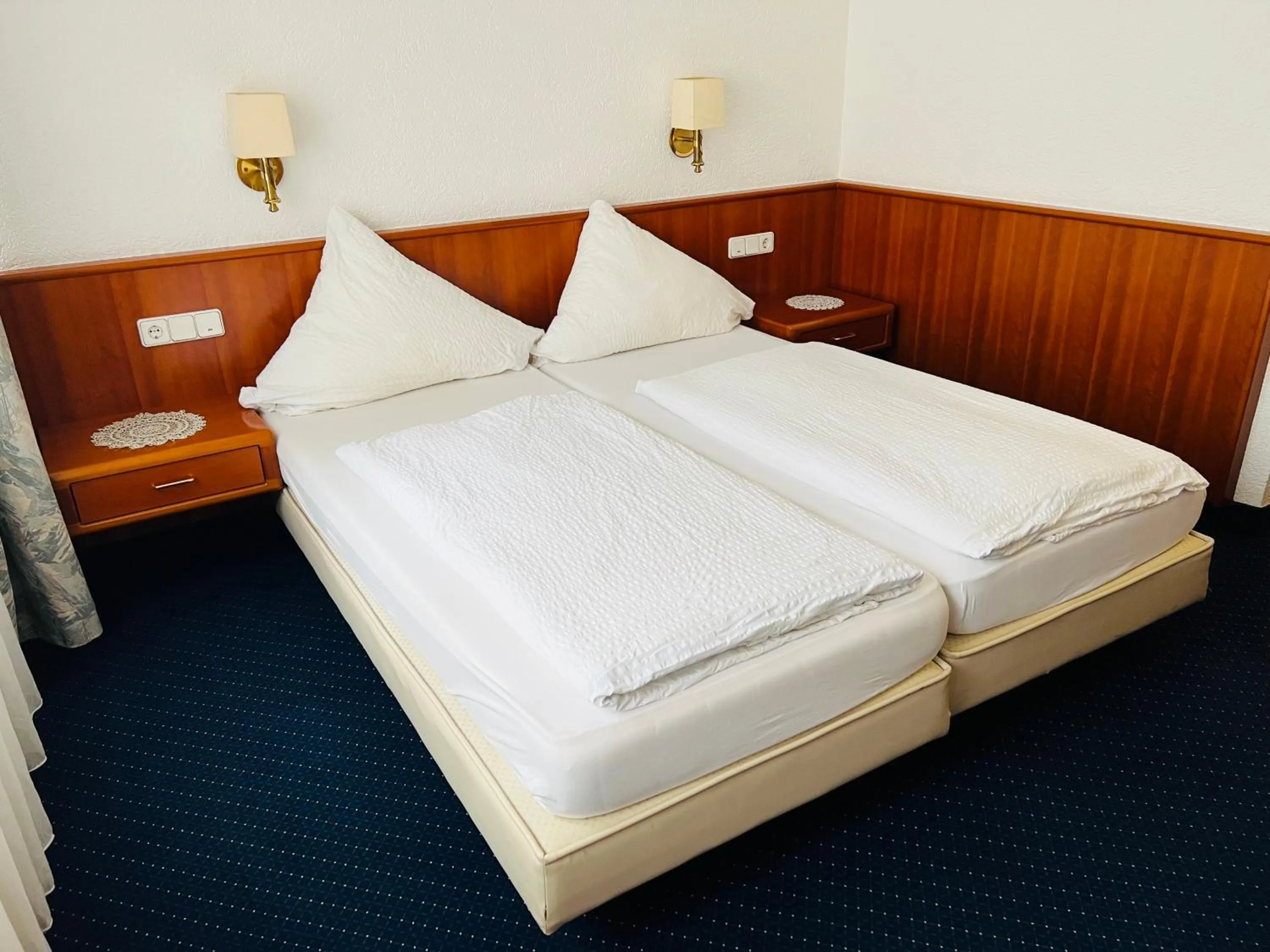 Bed in Hotel Weller Kahl am Main