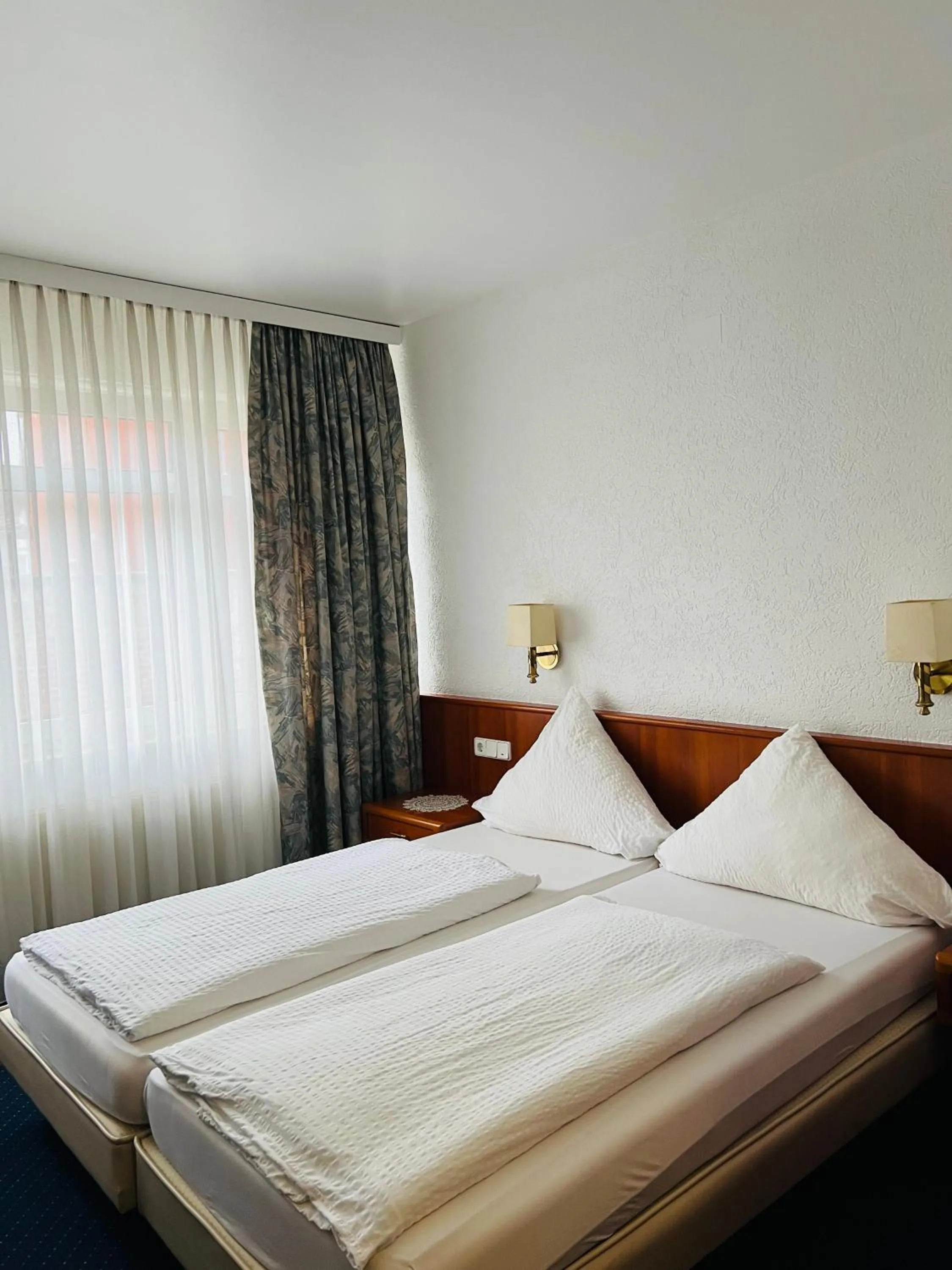 Bed in Hotel Weller Kahl am Main