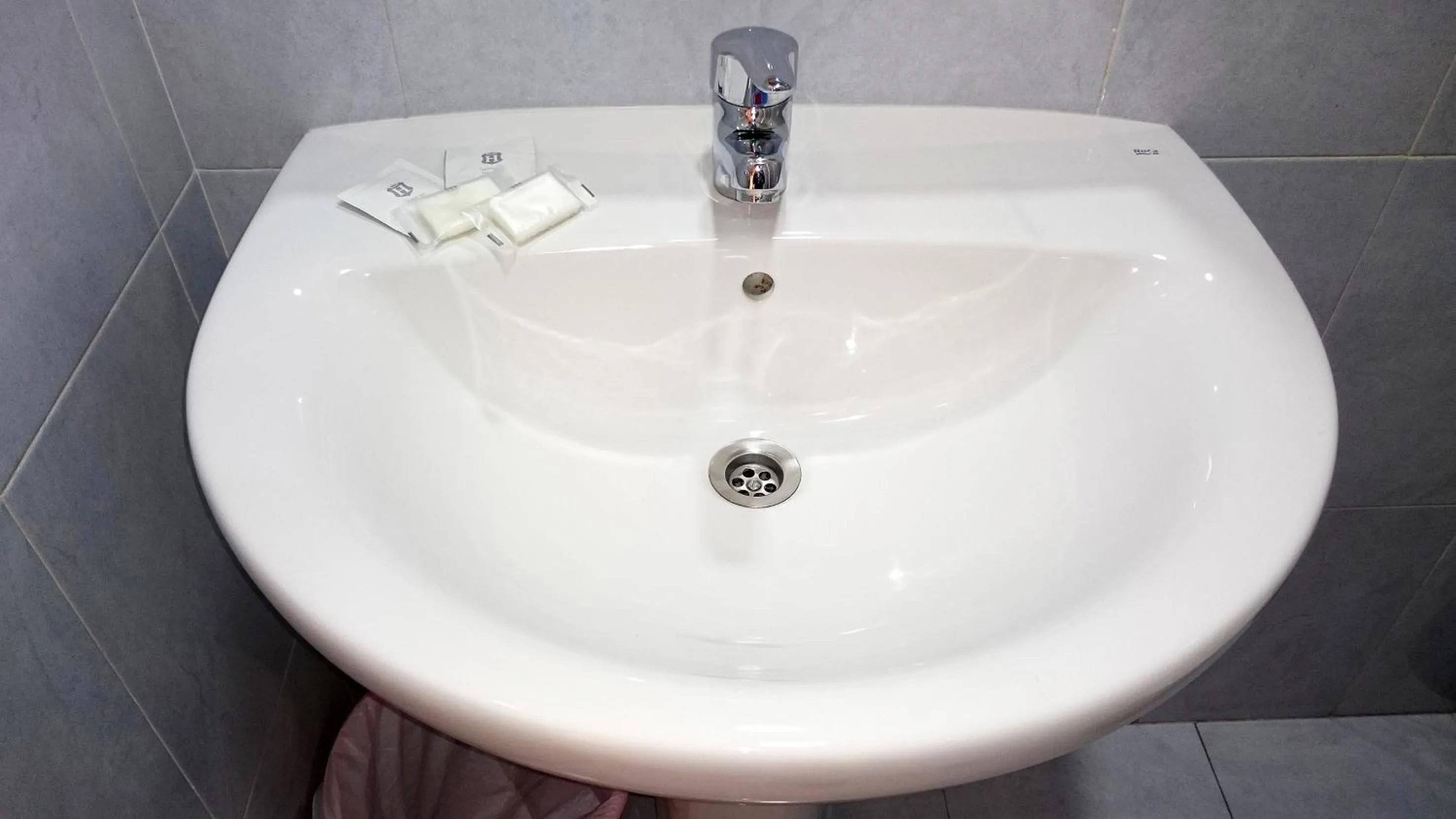 Toilet in Hostal San Marcos II