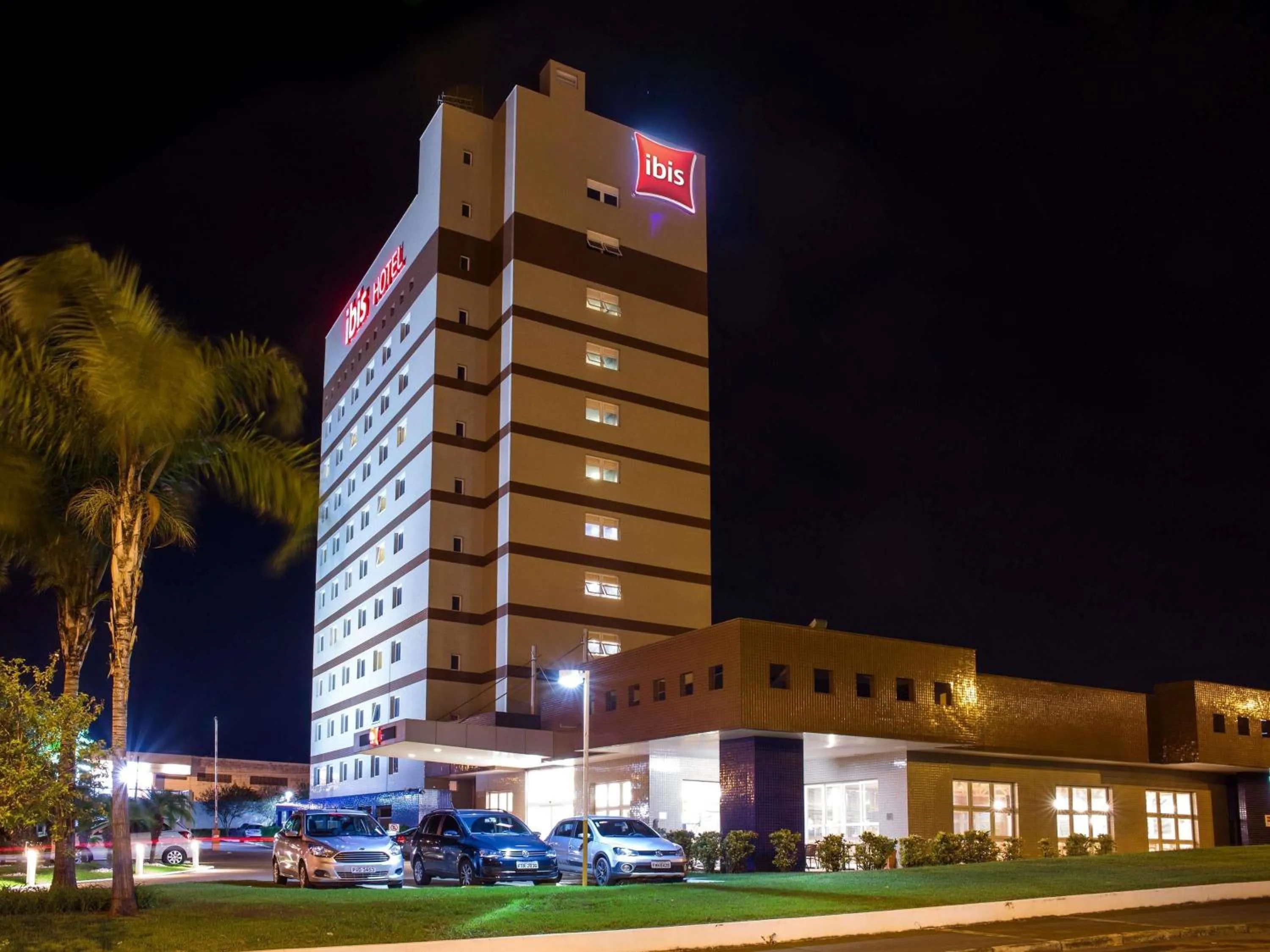 Property building in ibis Araçatuba