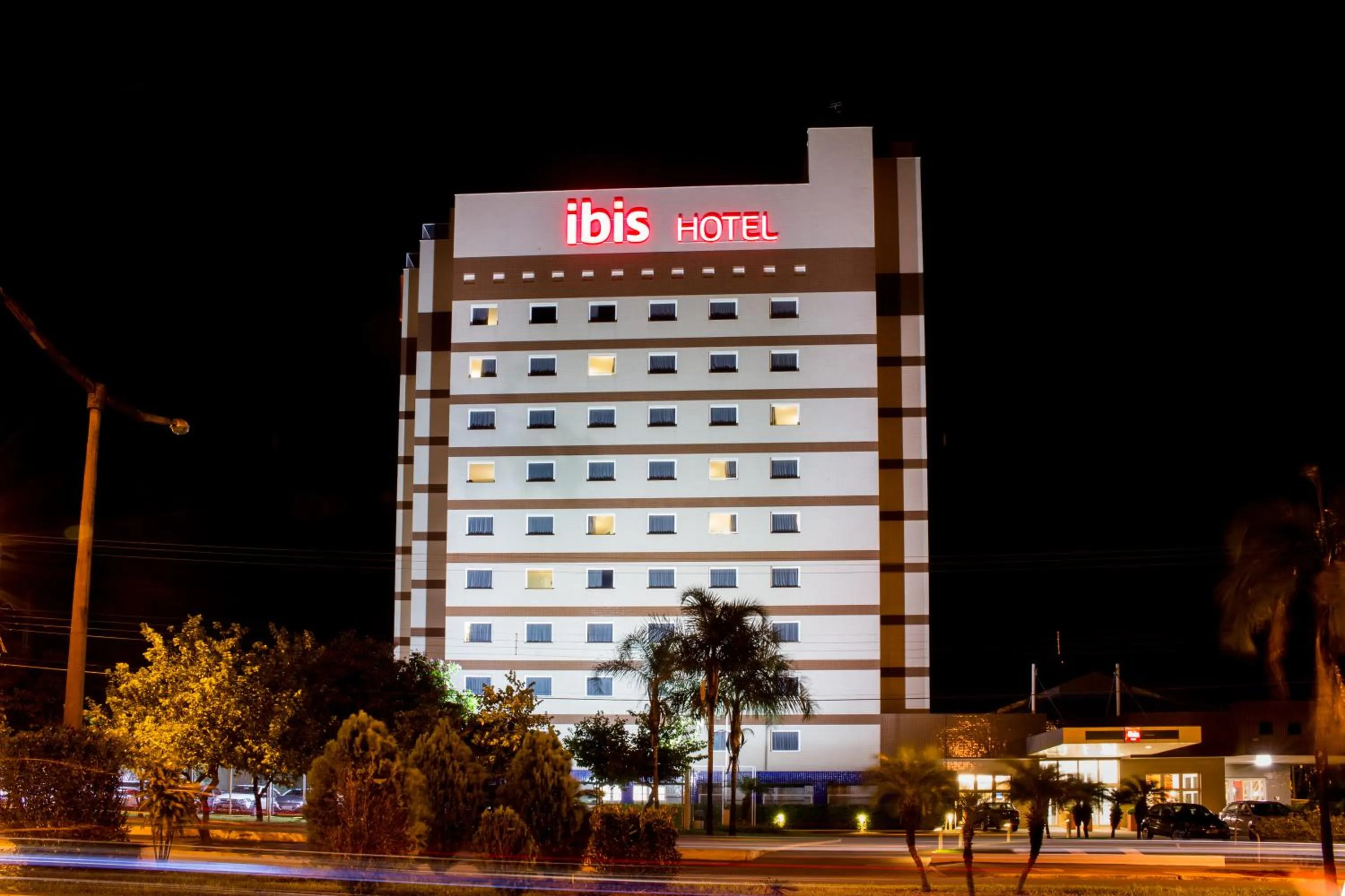 Property building in ibis Araçatuba