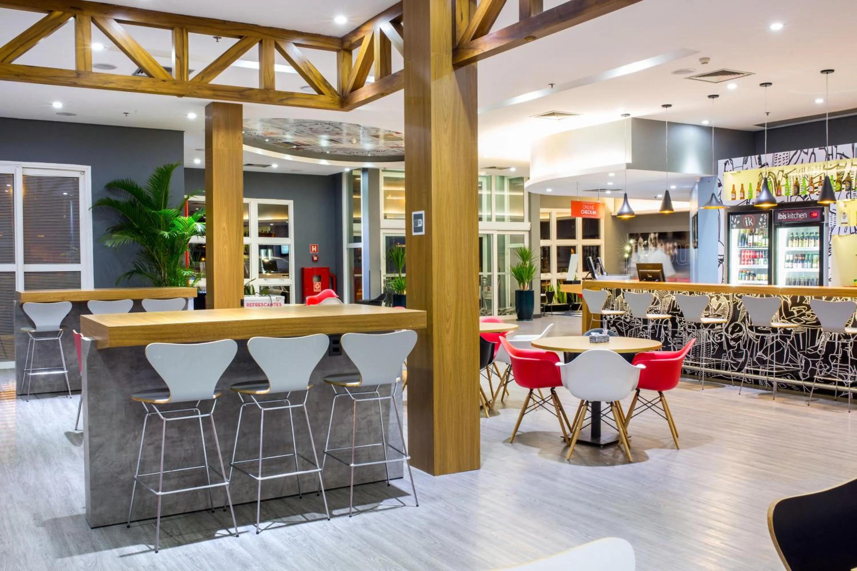 Restaurant/places to eat in ibis Araçatuba