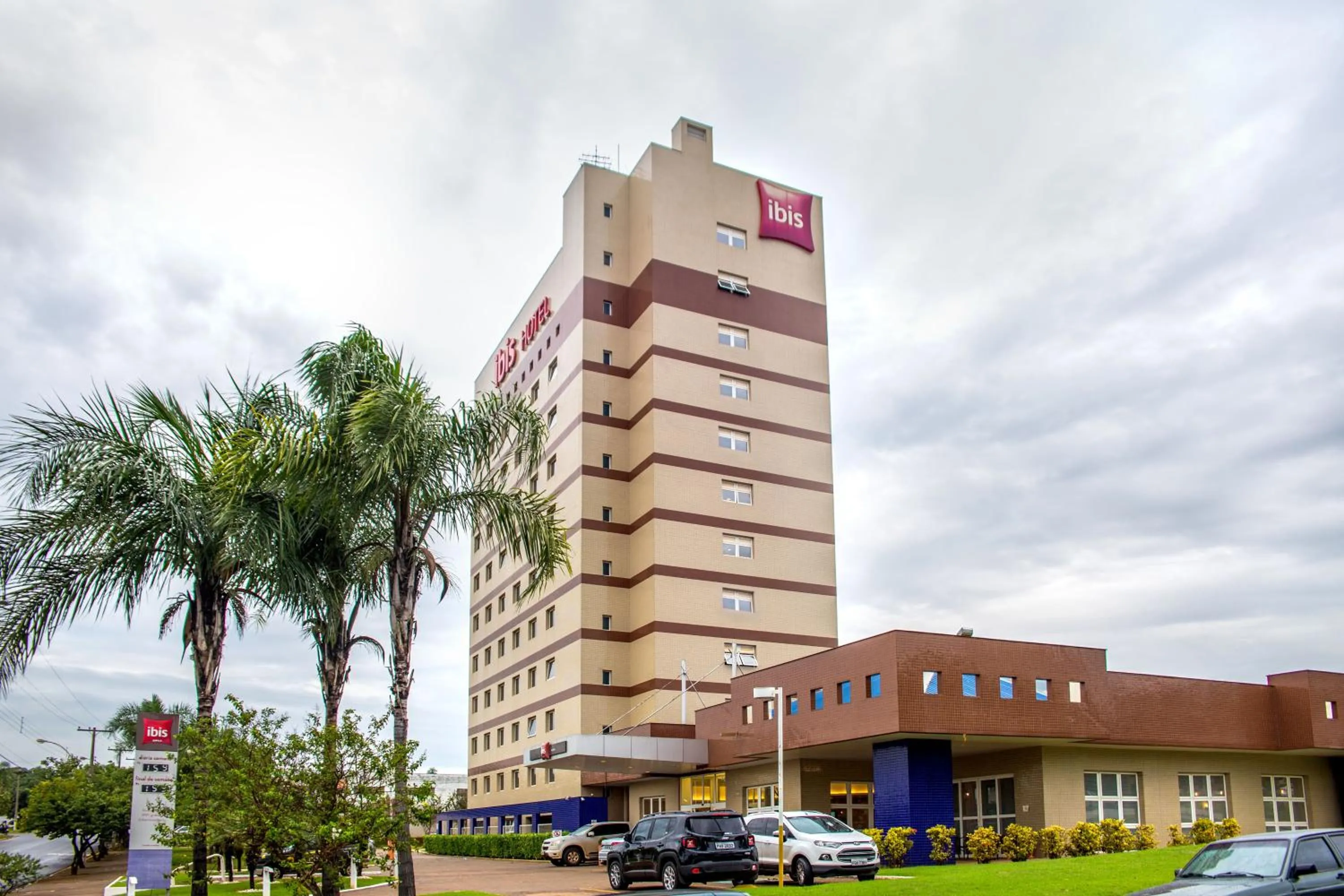 Property building in ibis Araçatuba