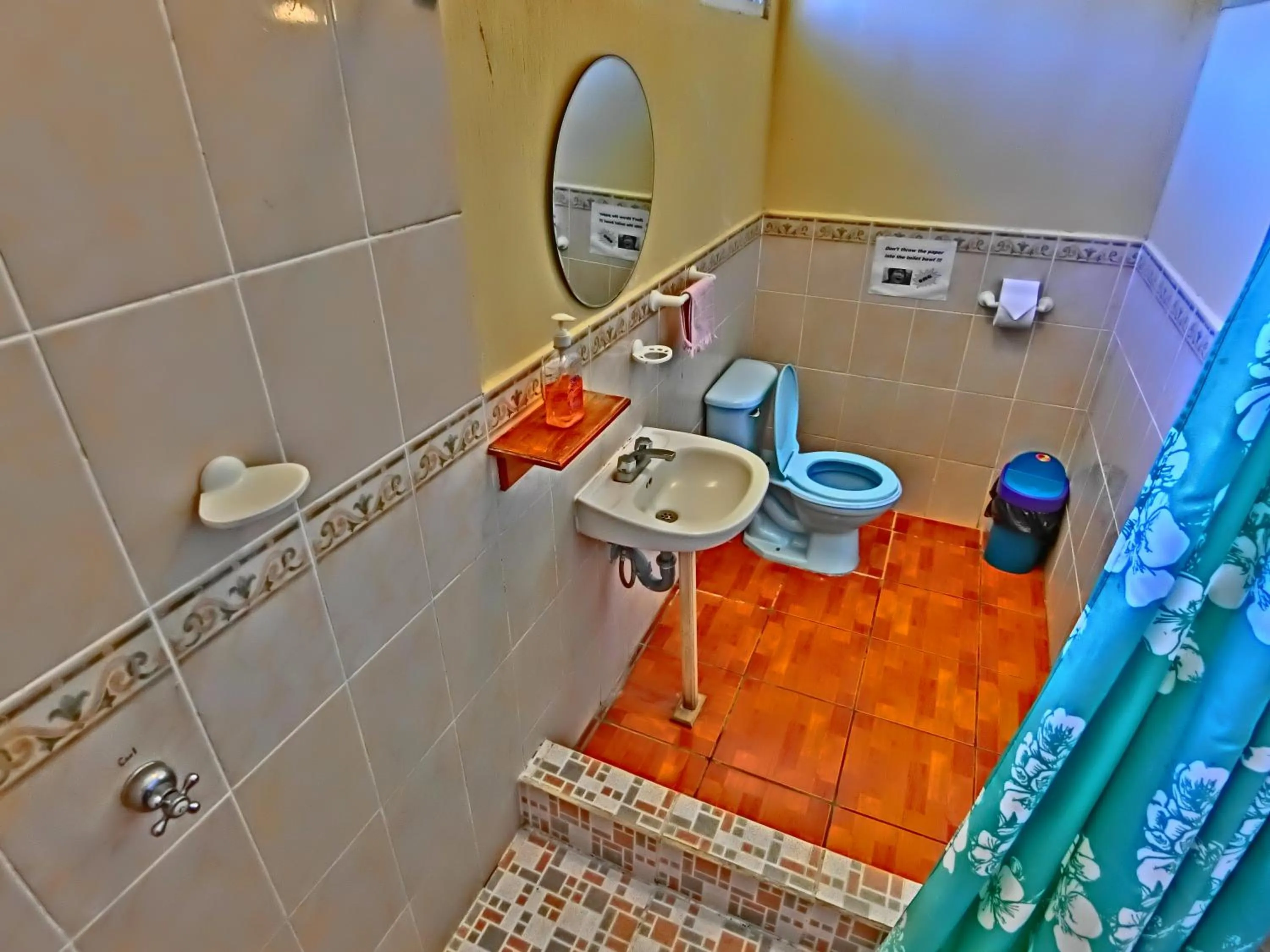 Bathroom in Hotel El Sol